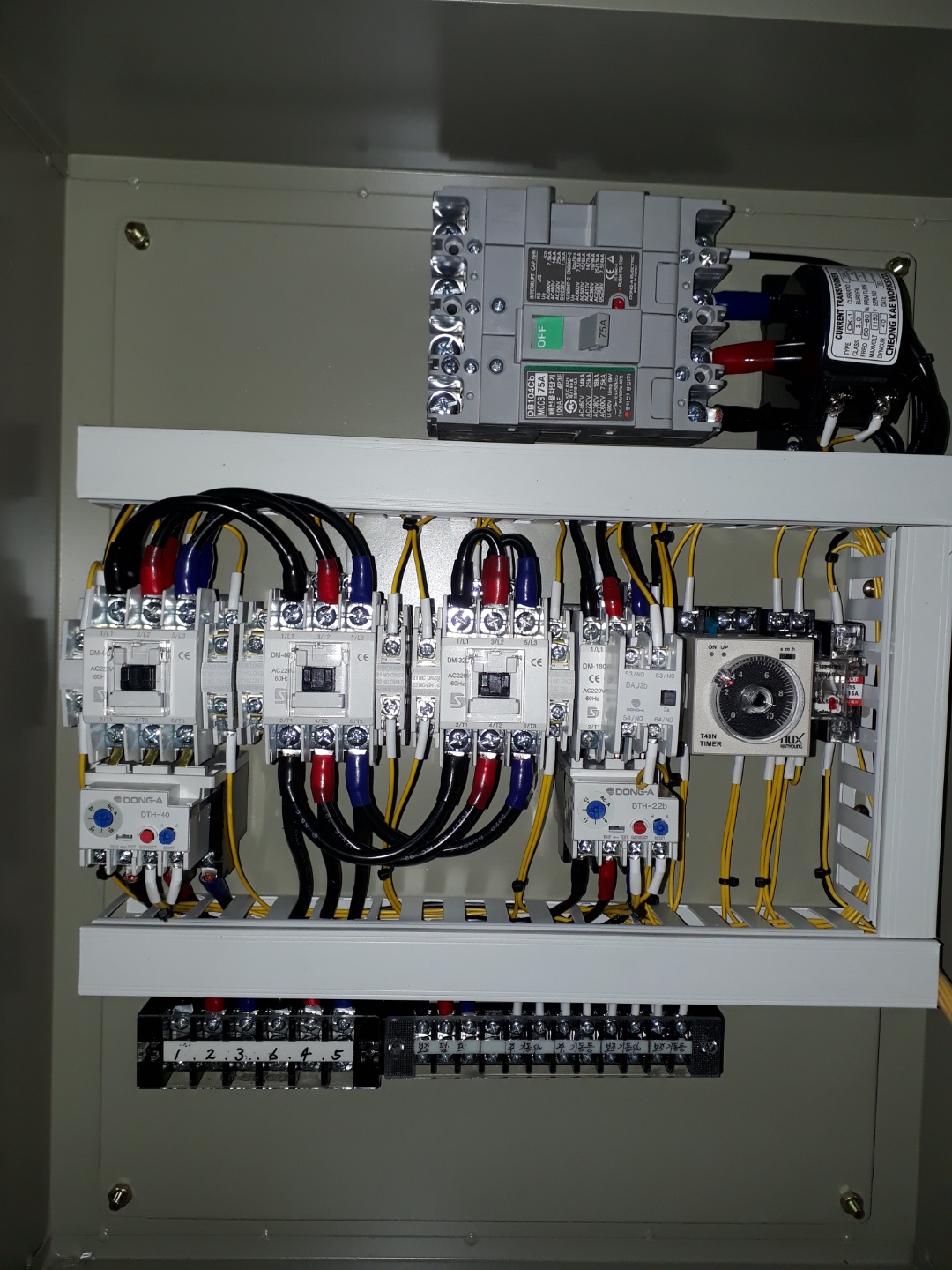 28898eee5e387.jpg