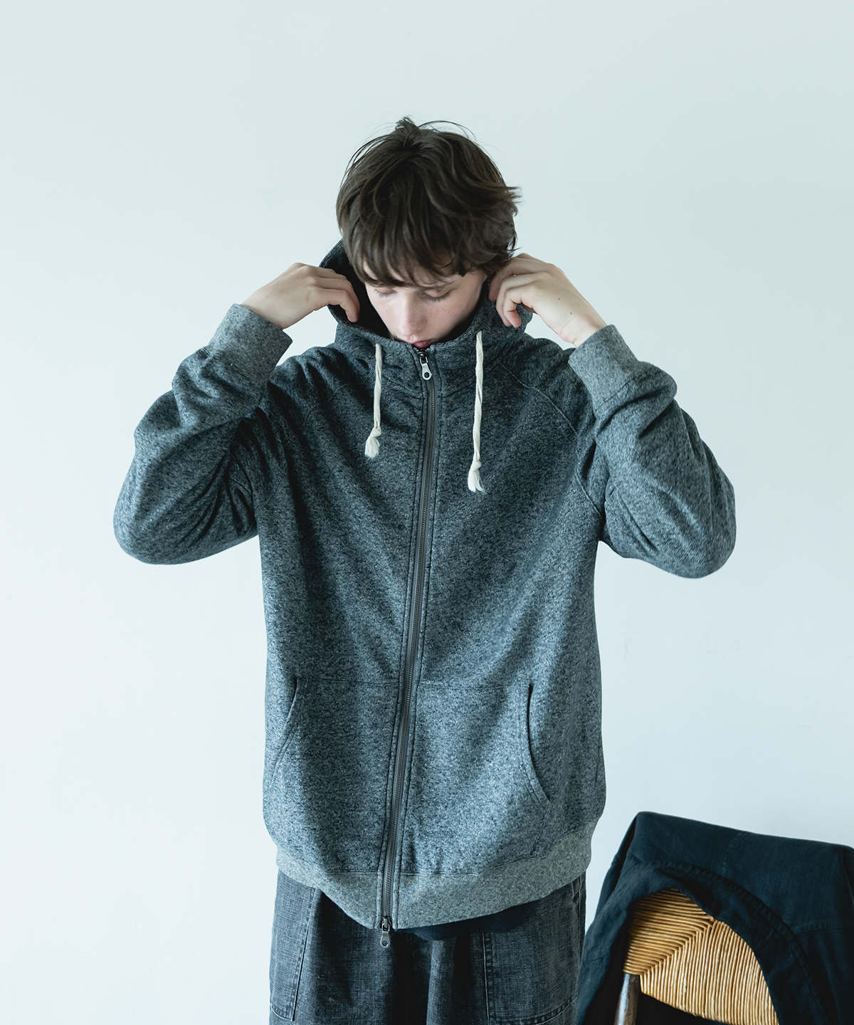 nest Robe CONFECT [네스트로브 컨팩트] - Cotton Ramie Wool Loopback Zip Hoodie - Ink Black