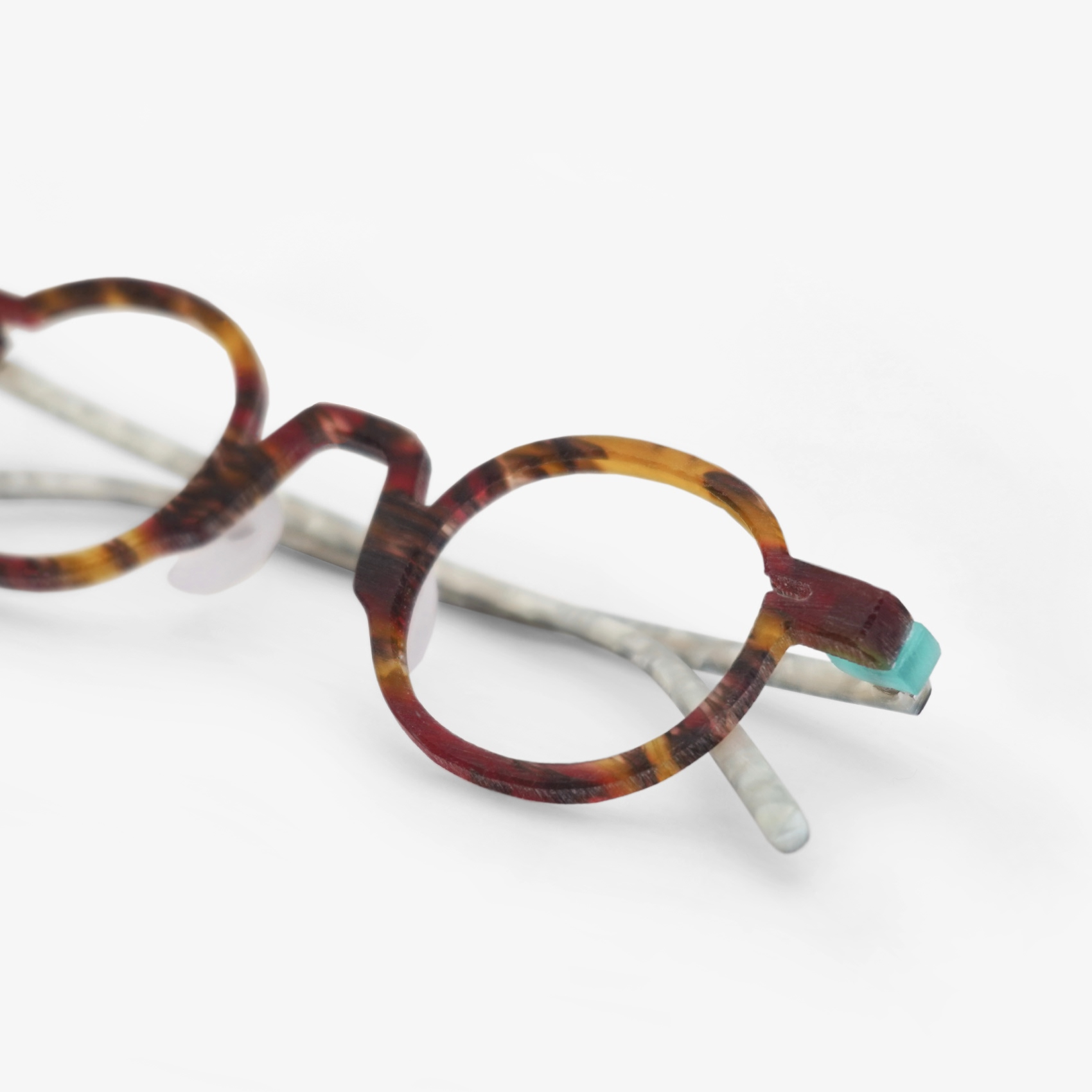 DSRR-069 다리접은 우측면 이미지