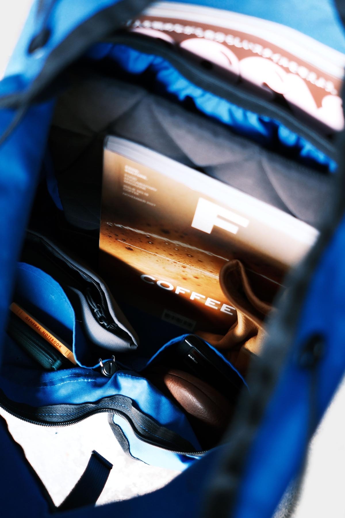 [...] Billi BACKPACK 02