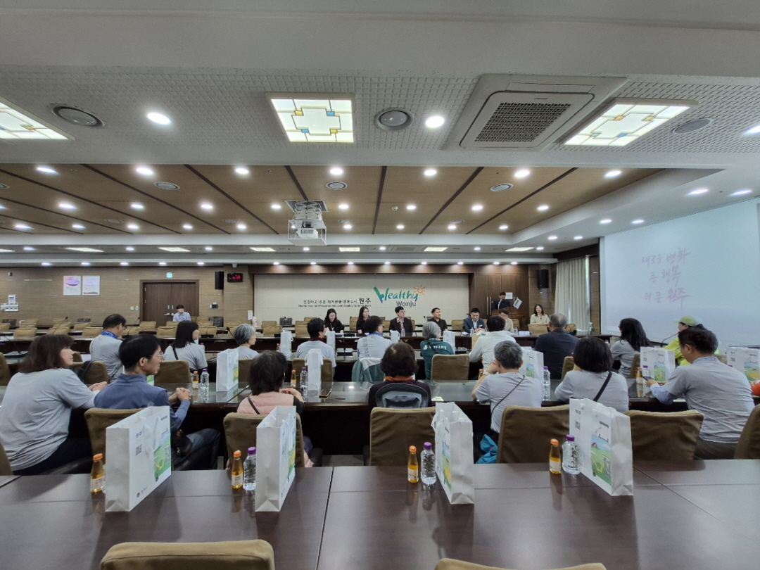 f29c41555cbc4.jpg