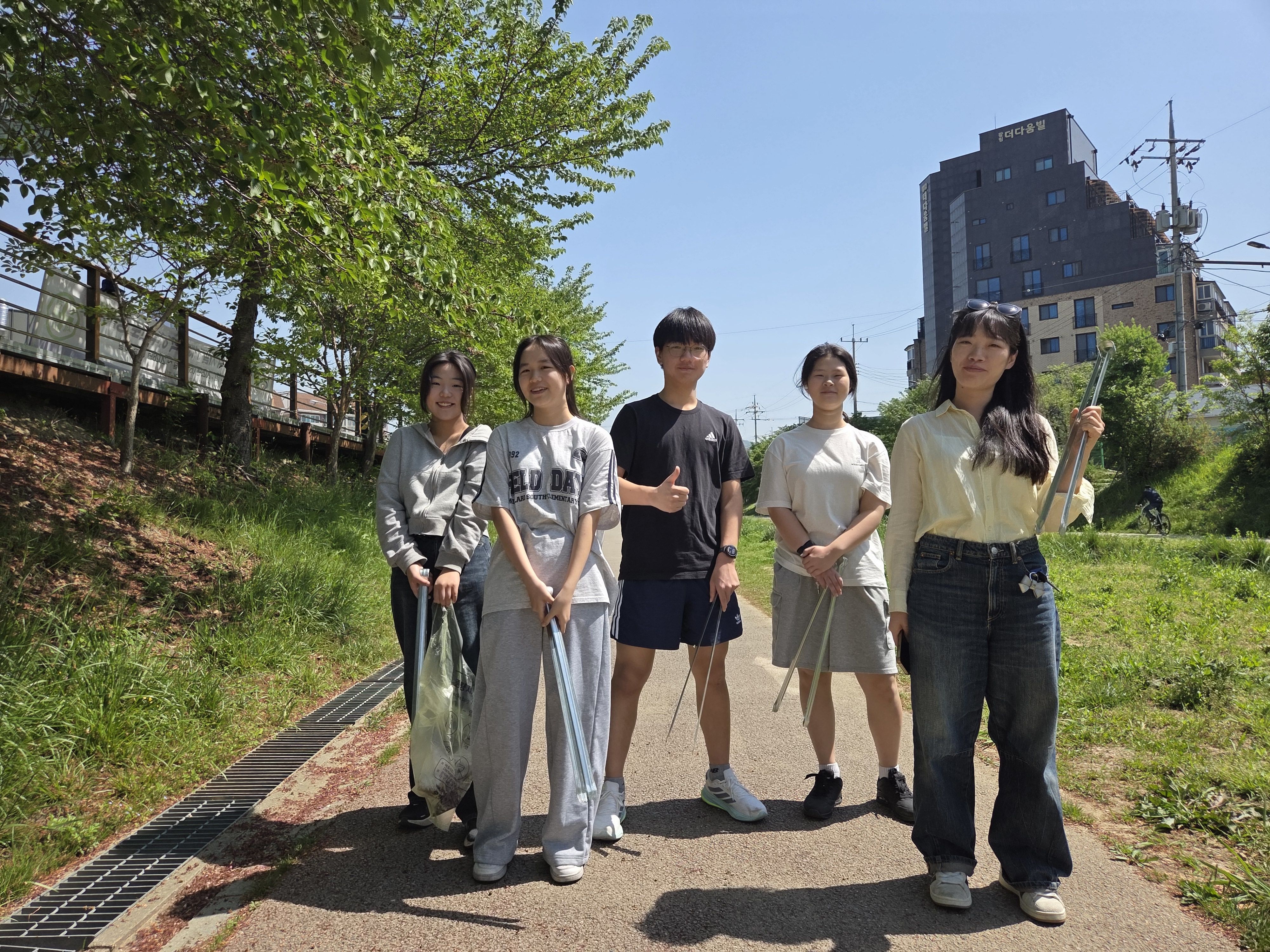 7c51a893fc70d.jpg