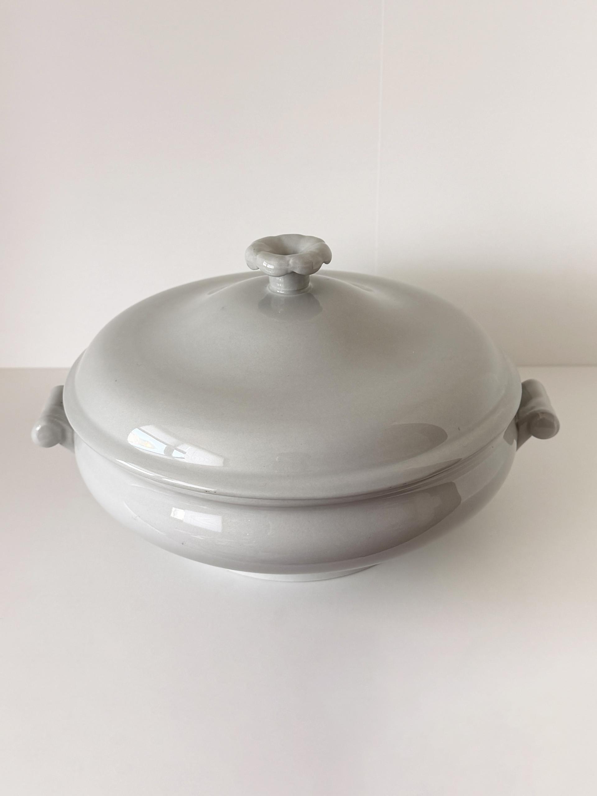 Vintage Wedgwood Windsor Grey Large Serving Bowl with Lid