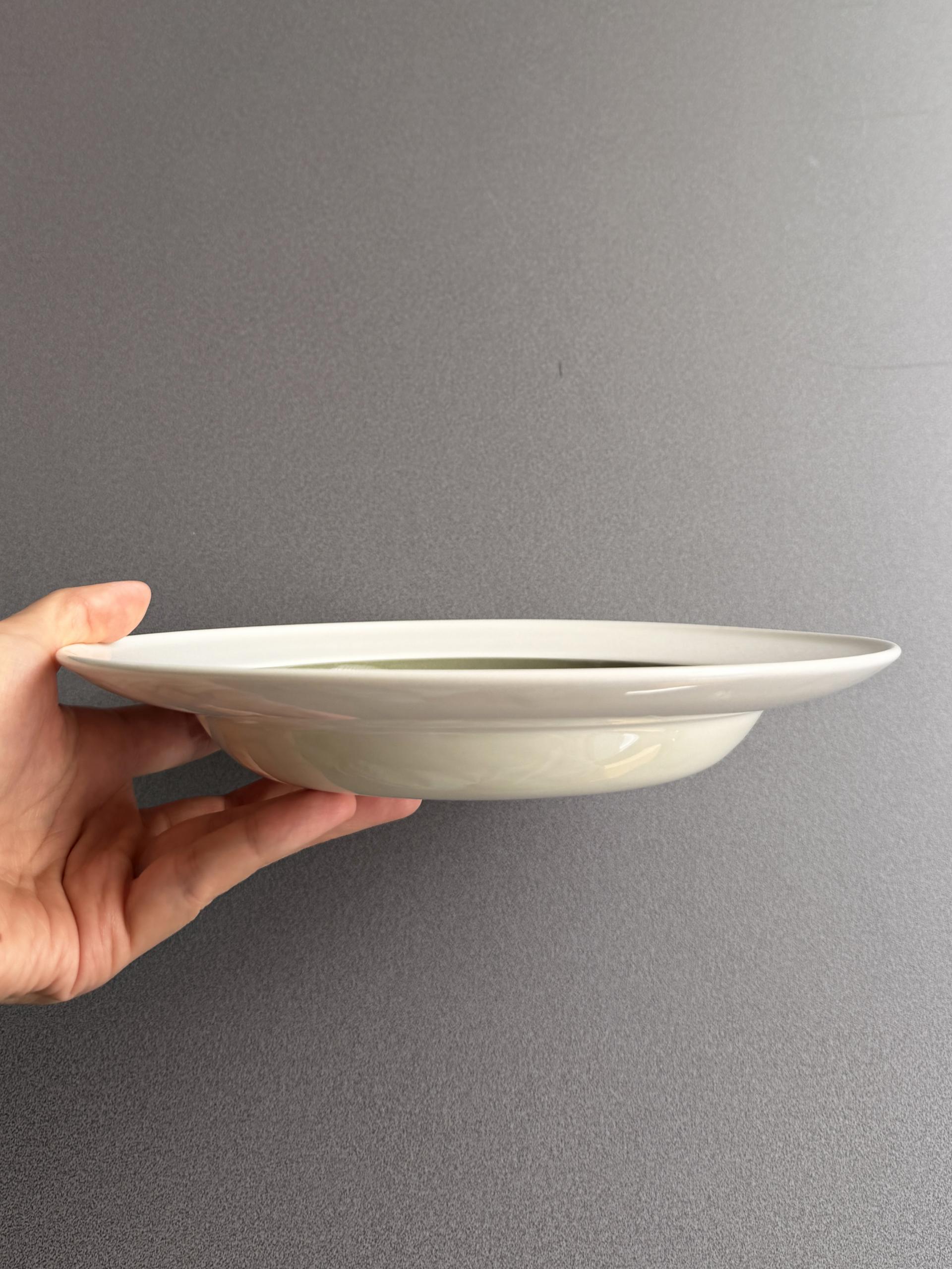 Vintage Wedgwood Moss Green Pasta Bowl (225mm)