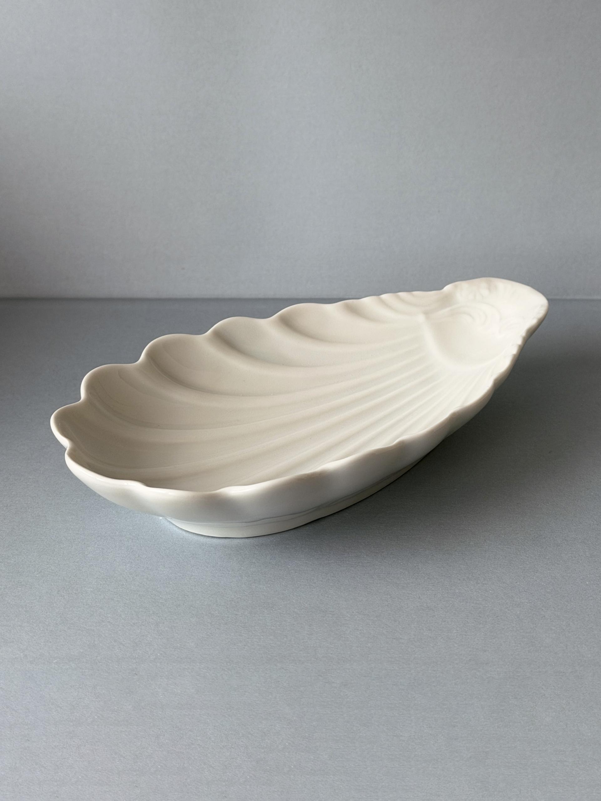 Vintage 1950s Seltmann Weiden Plate with Red Rim 복제