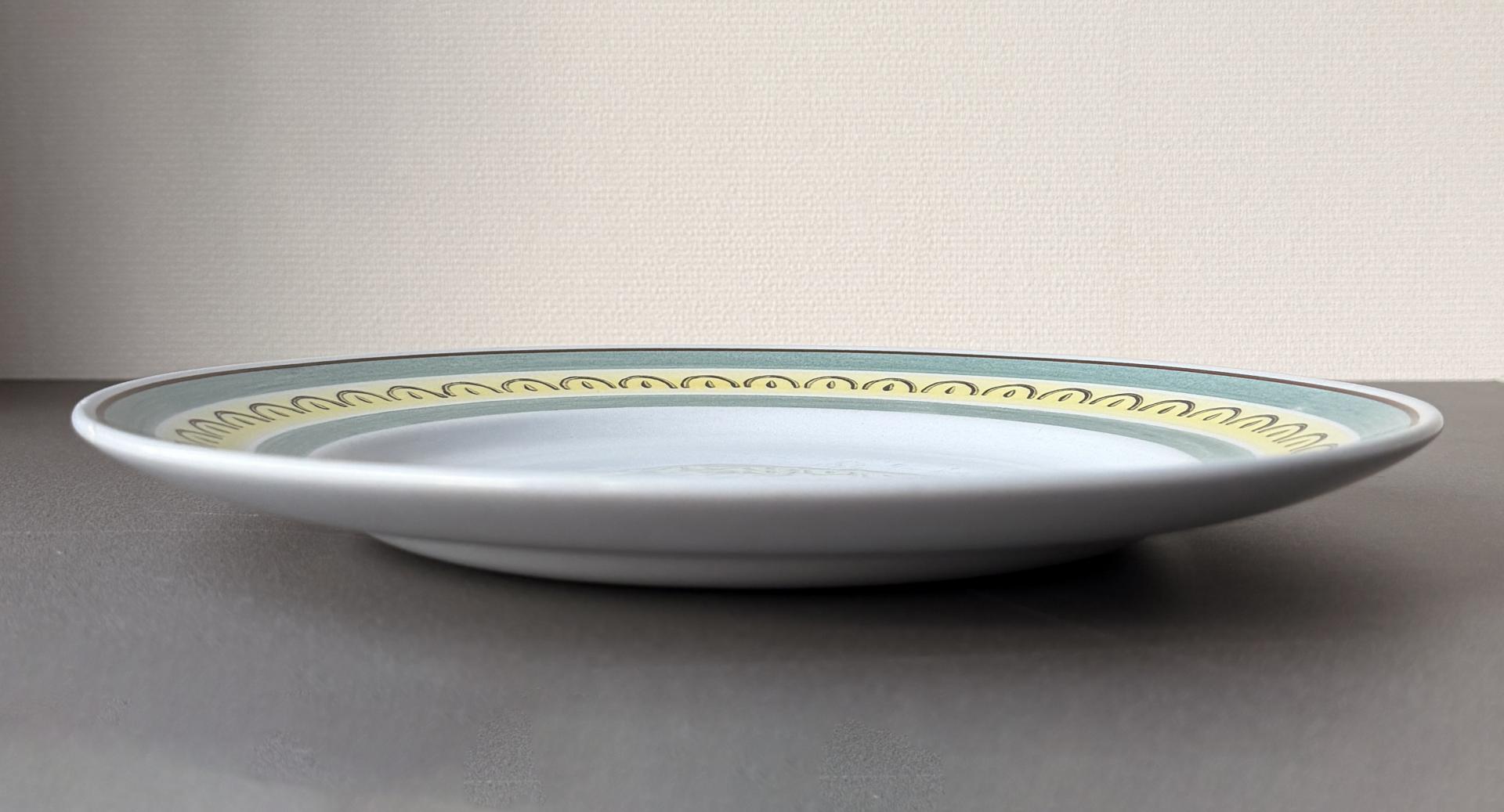 Vintage Arabia Finland Crown Band Dinner Plate
