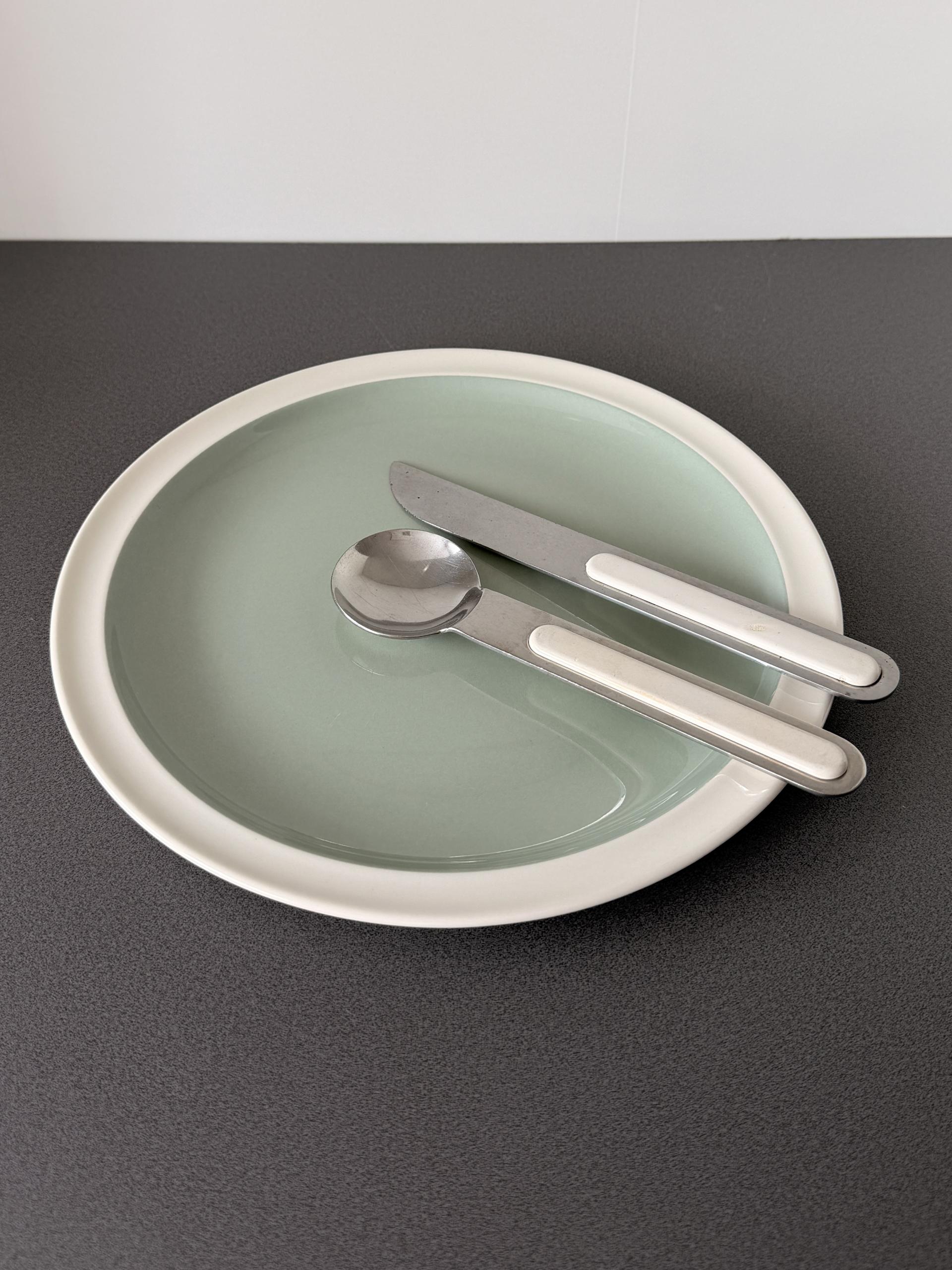 Vintage Wedgwood Winter Green Dinner Plate (255mm)