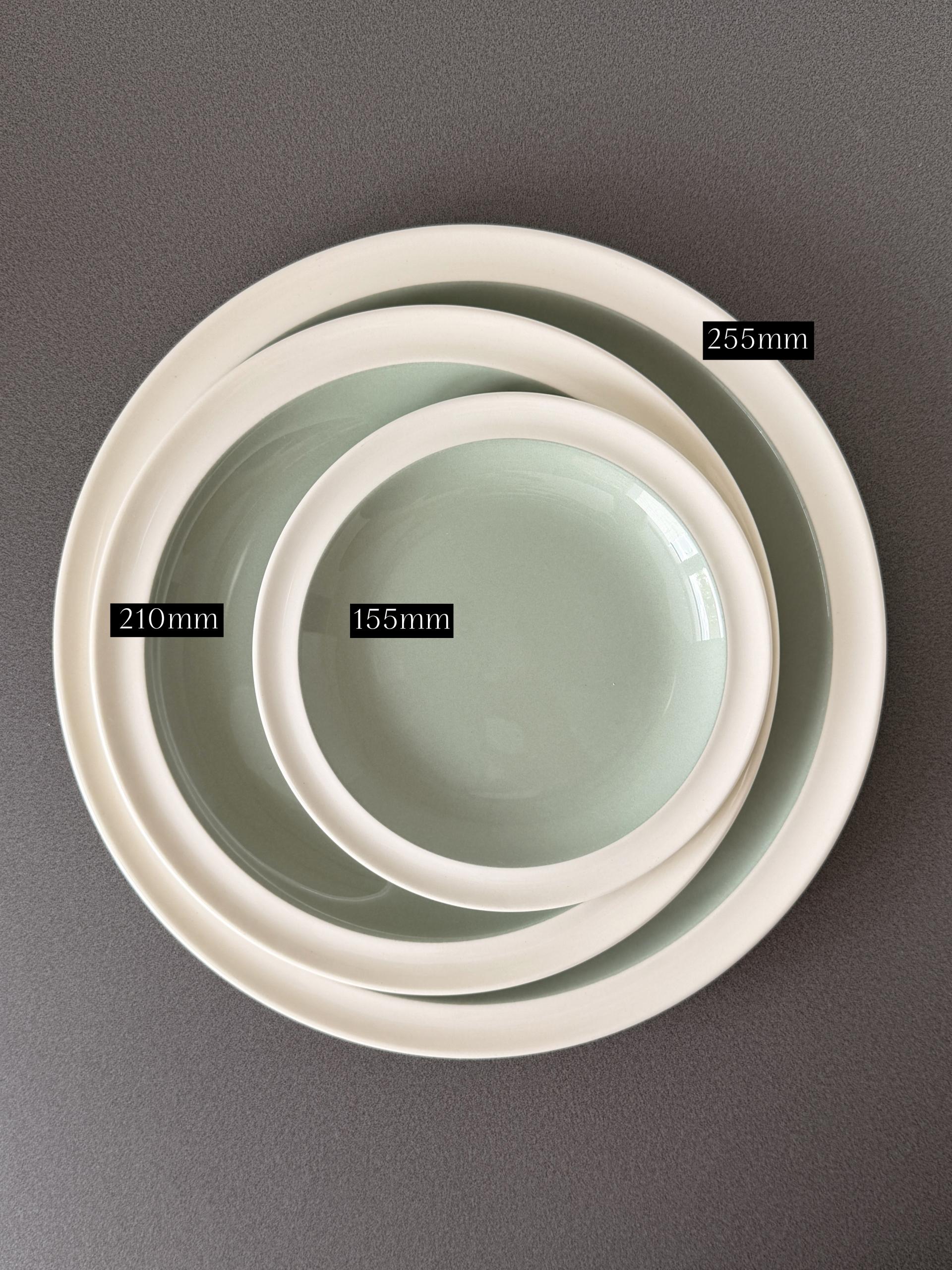 Vintage Wedgwood Winter Green Dessert Plate (155mm)