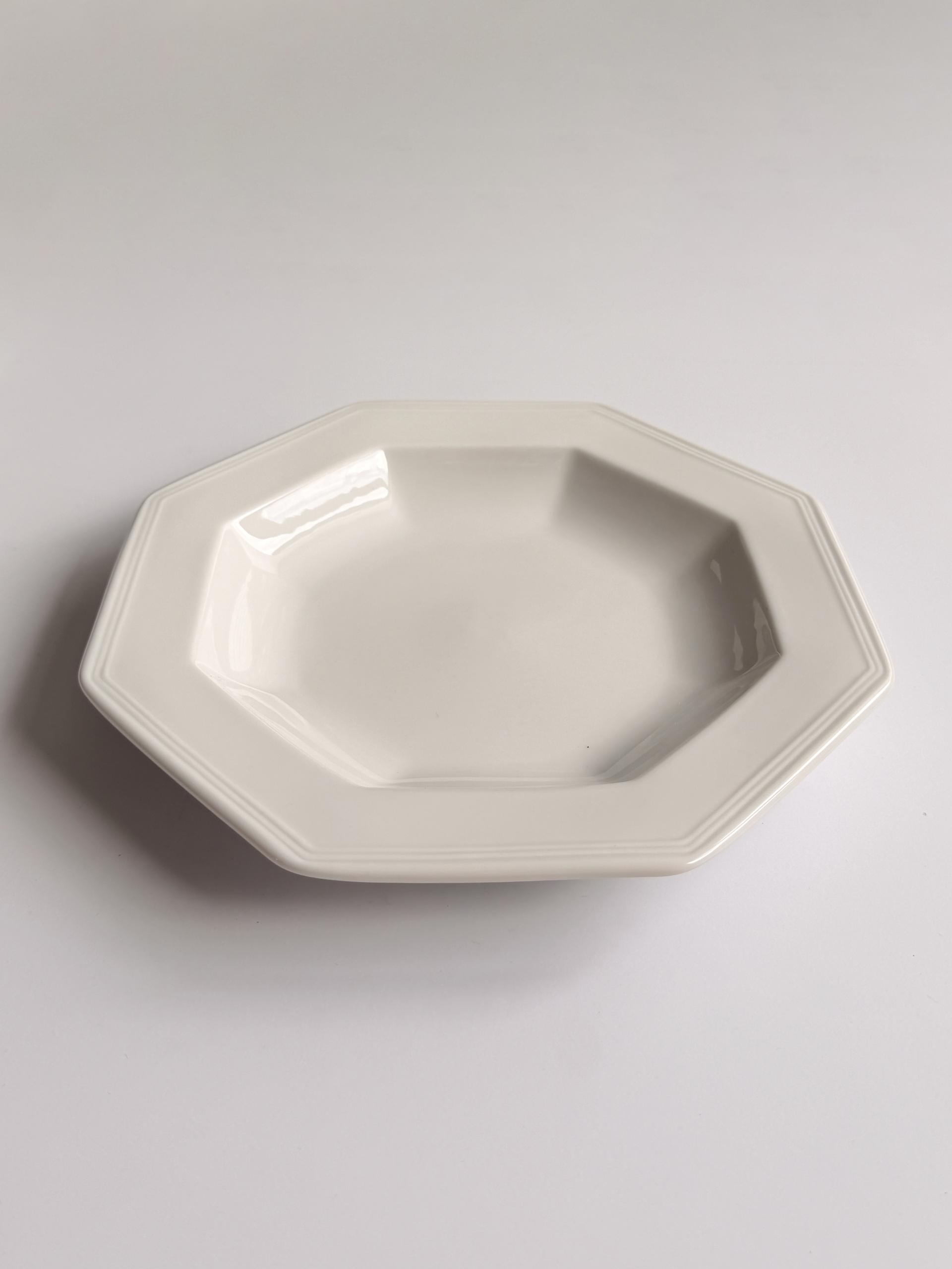 Vintage Gallo Octagonal White Pasta Plate (235mm)