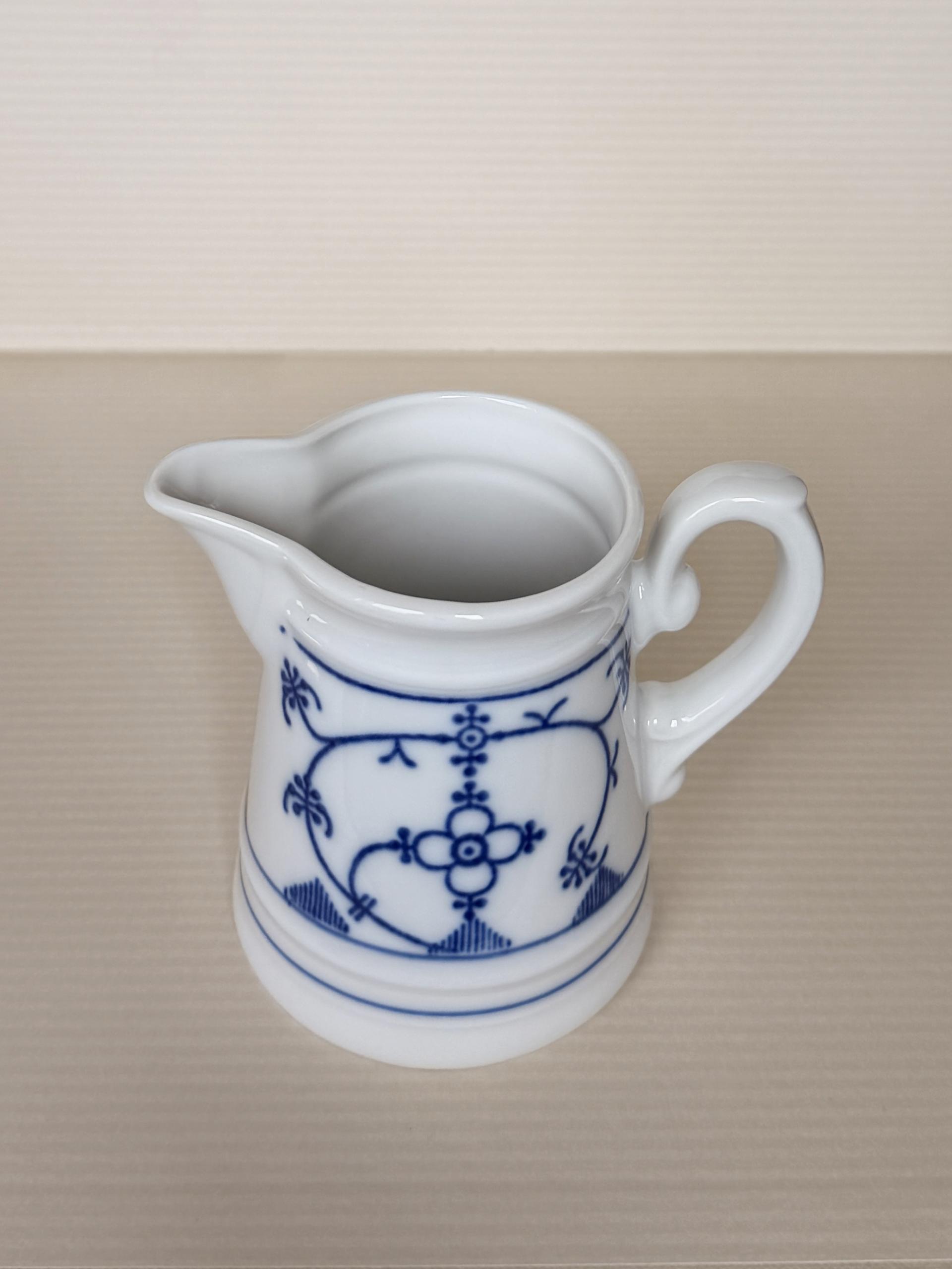 Vintage Winterling Strawflower Sugar Bowl & Creamer SET