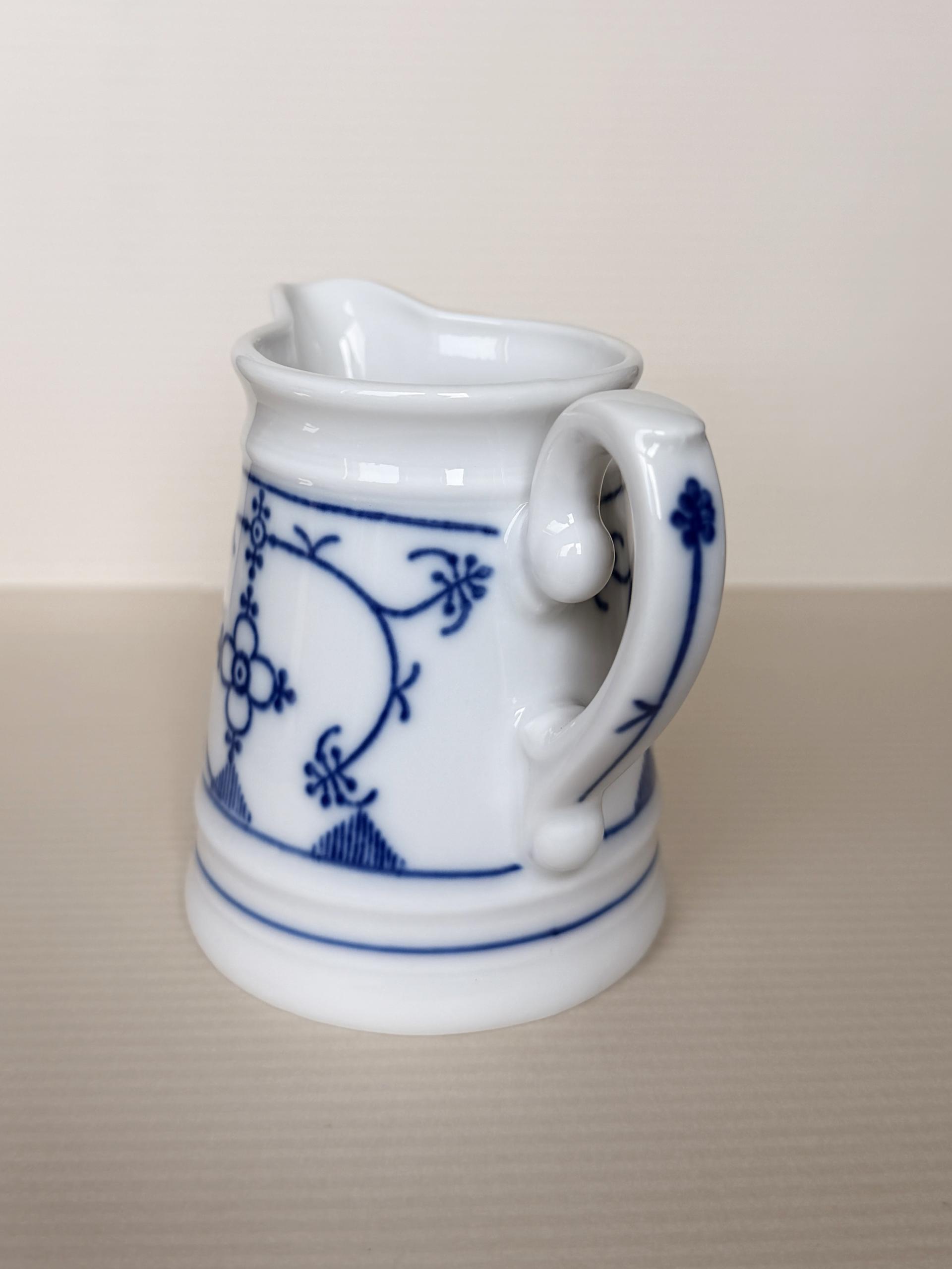 Vintage Winterling Strawflower Sugar Bowl & Creamer SET