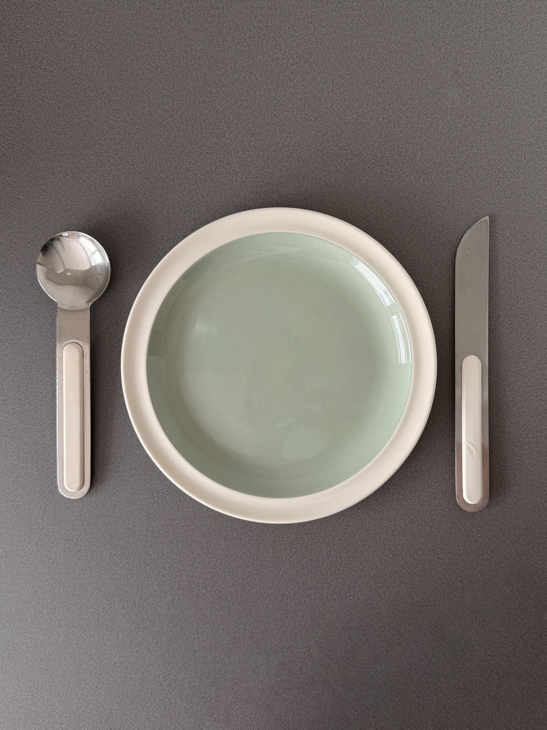 Vintage Wedgwood Winter Green Side Plate (210mm)