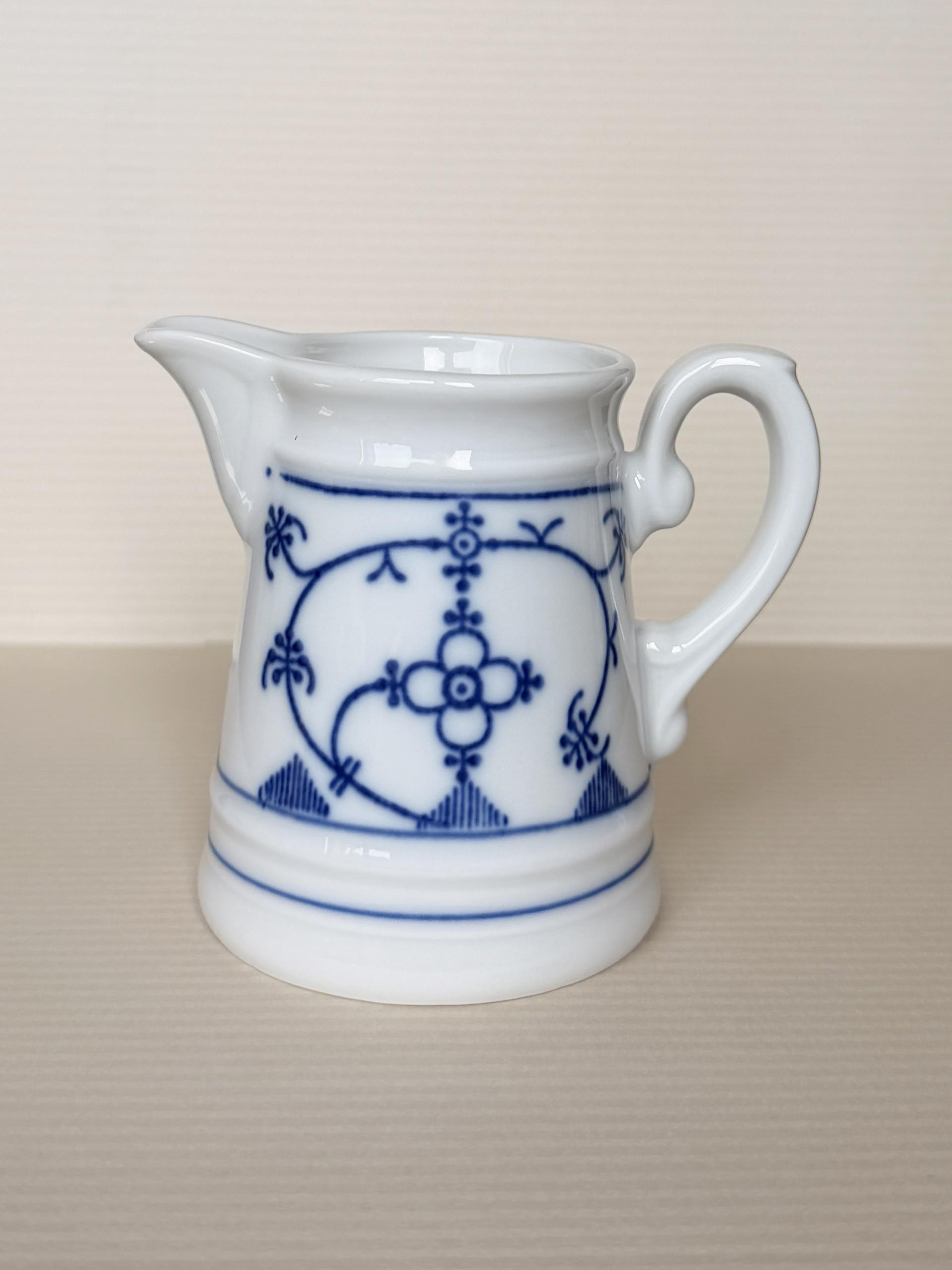 Vintage Winterling Strawflower Sugar Bowl & Creamer SET