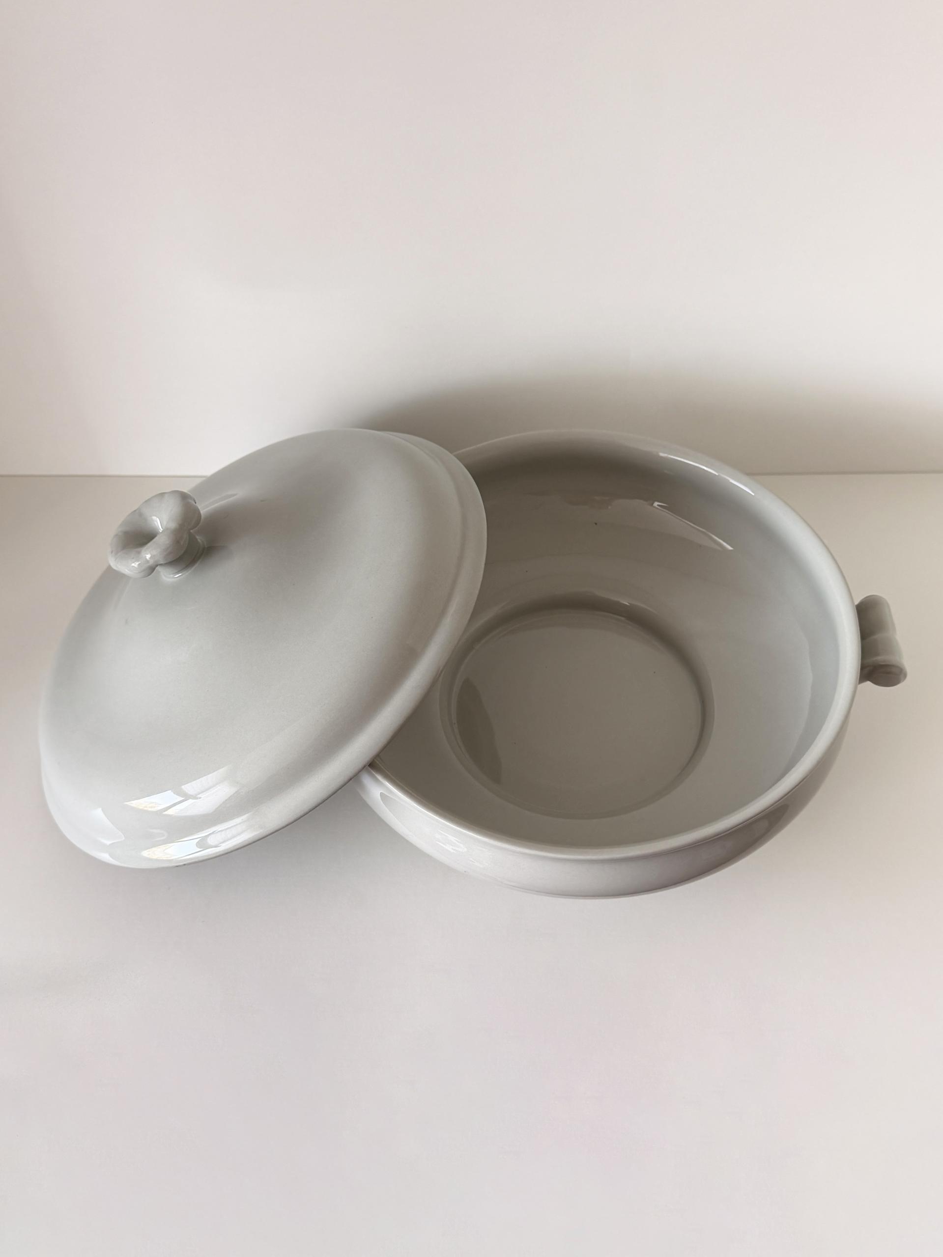 Vintage Wedgwood Windsor Grey Large Serving Bowl with Lid