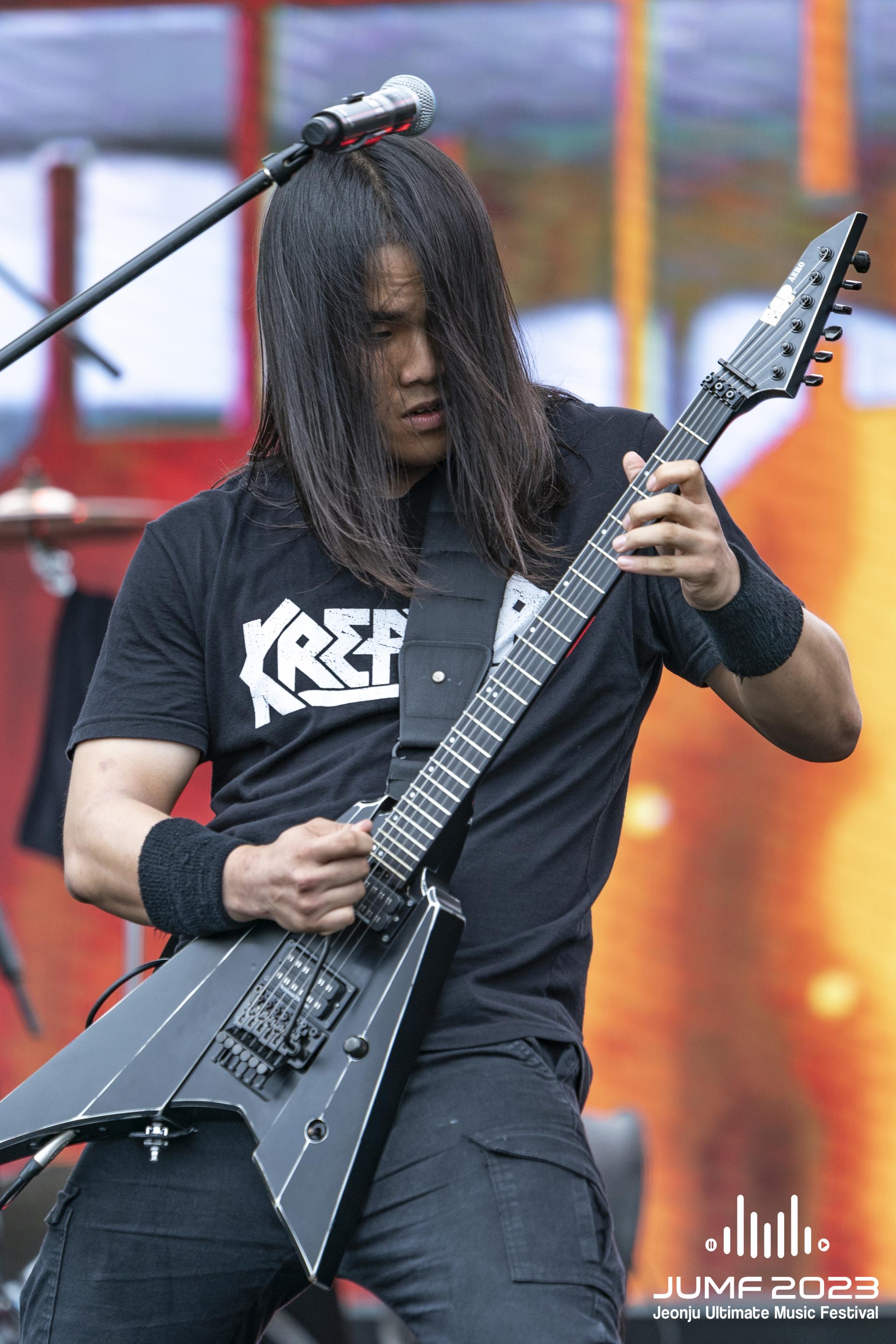 6ed9ce896754f.jpg