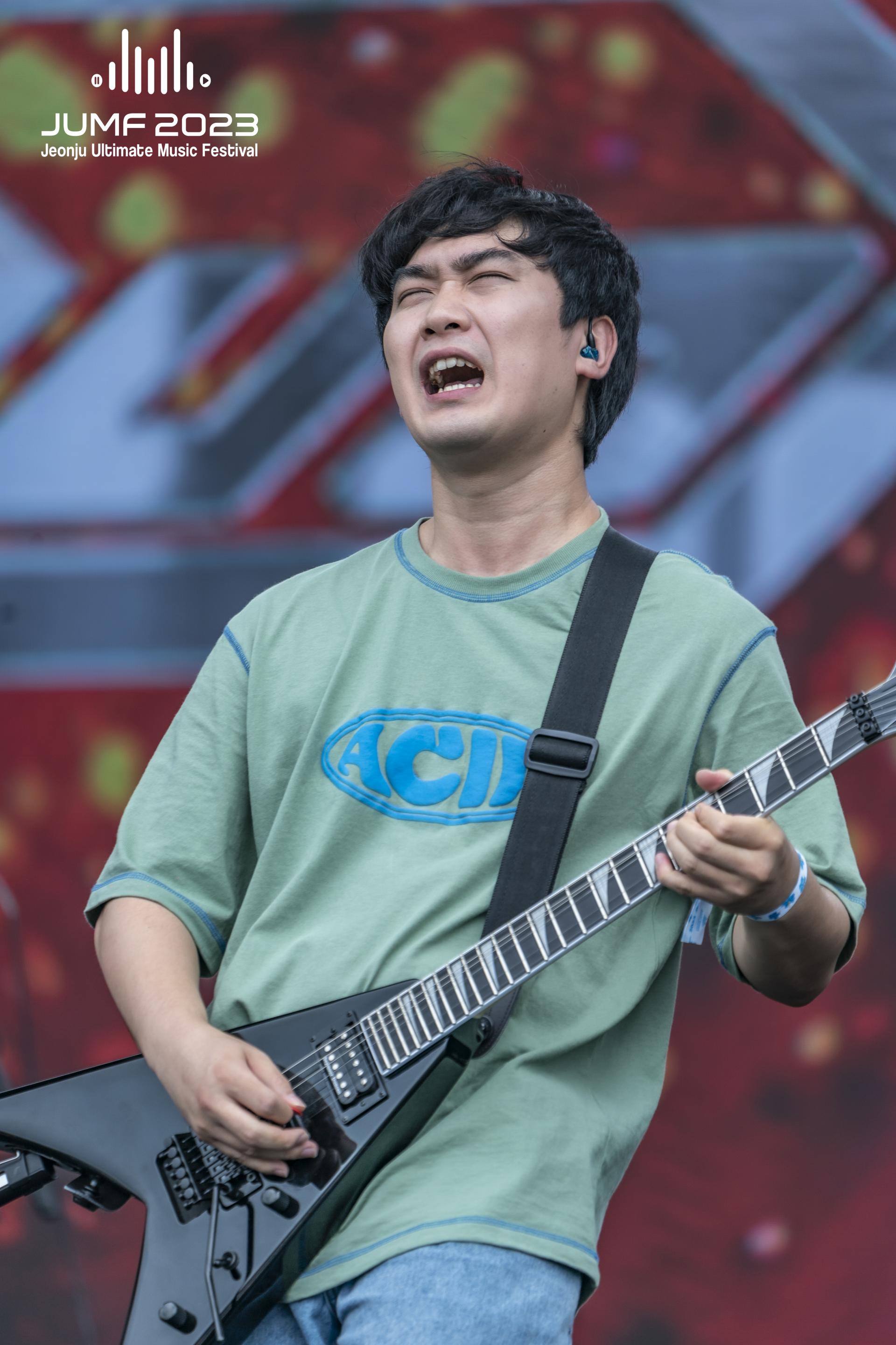 c33e06952e1cc.jpg