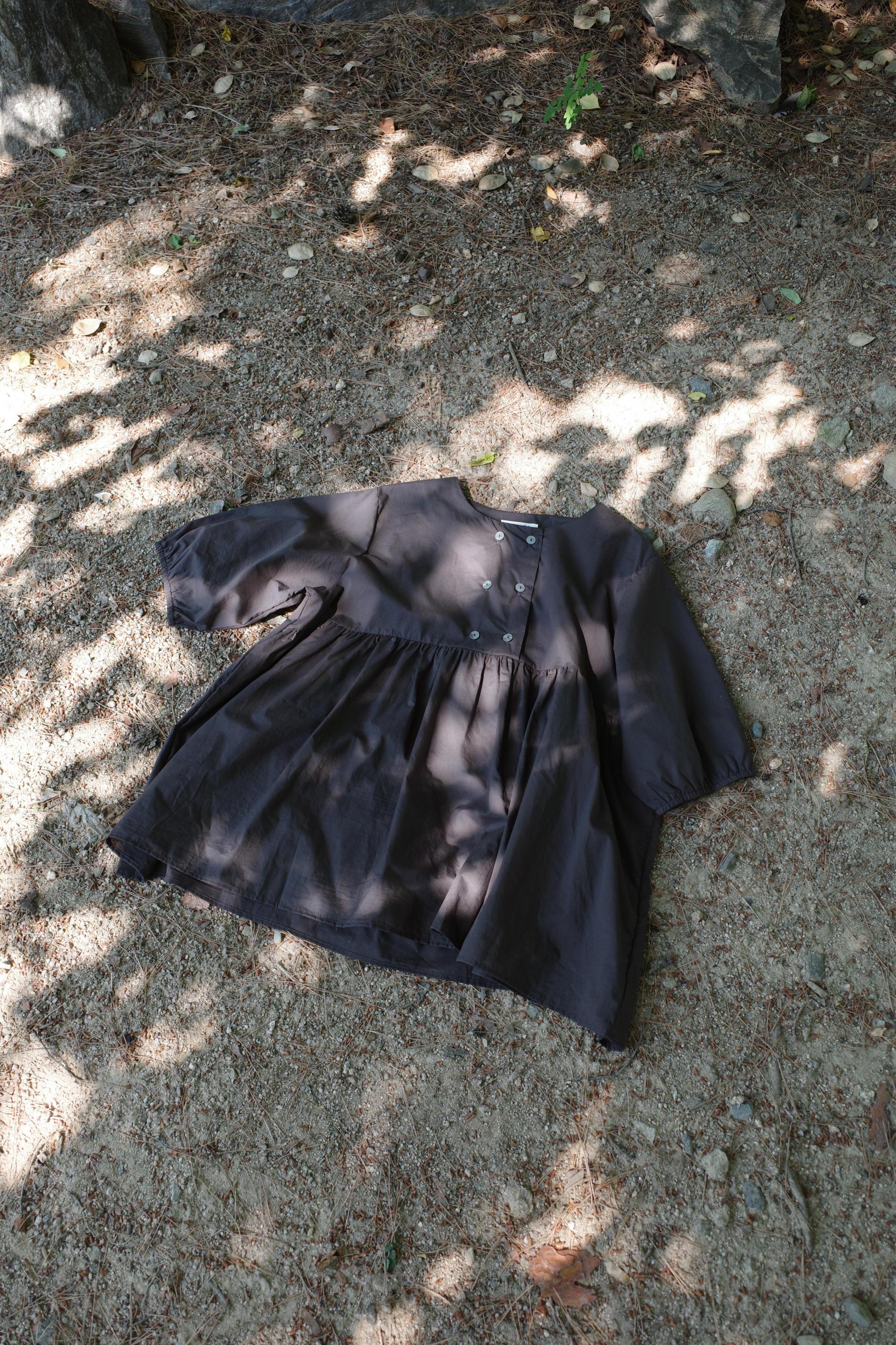 Summer Shirring Blouse / Charcoal
