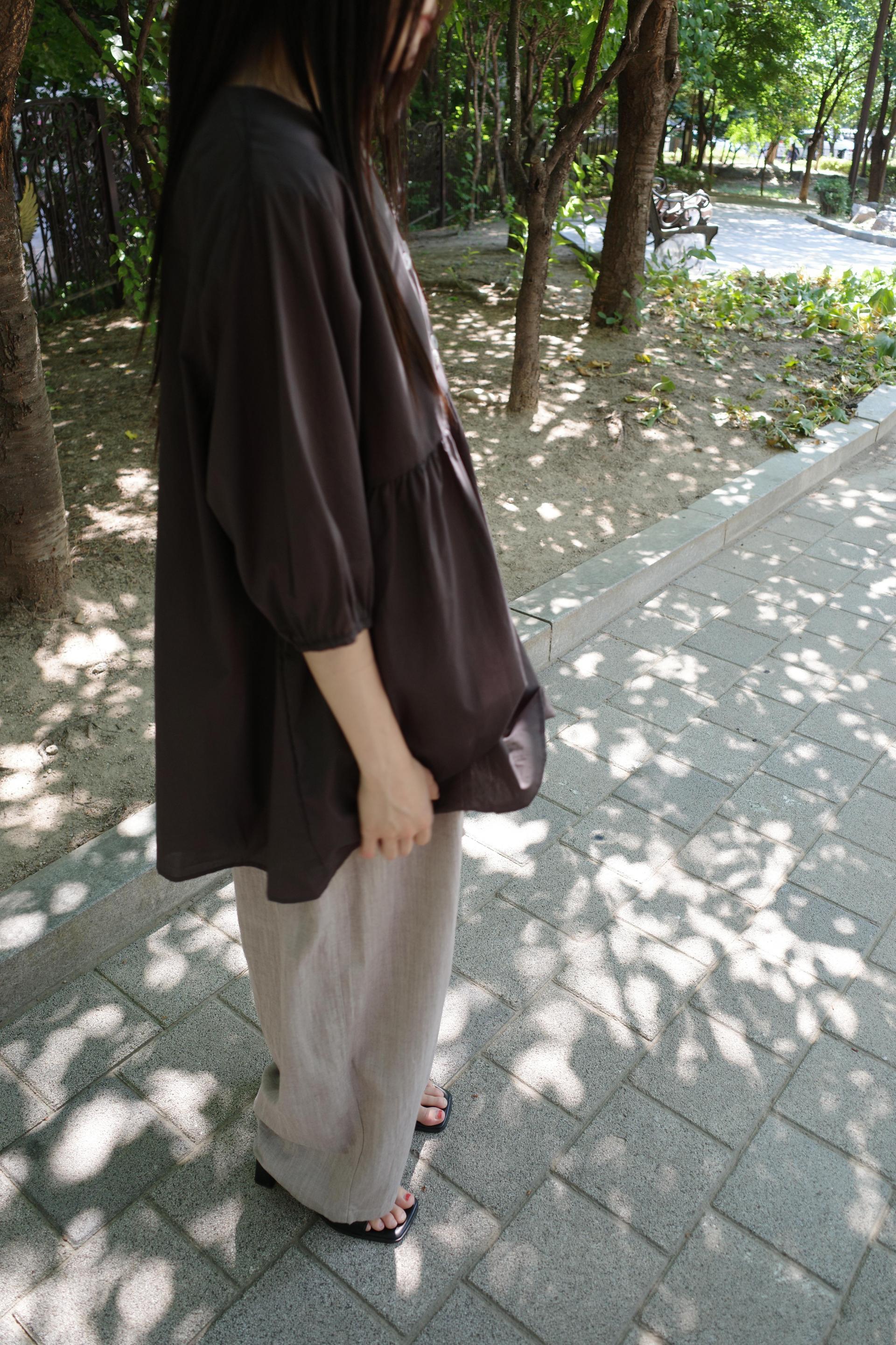 Summer Shirring Blouse / Charcoal
