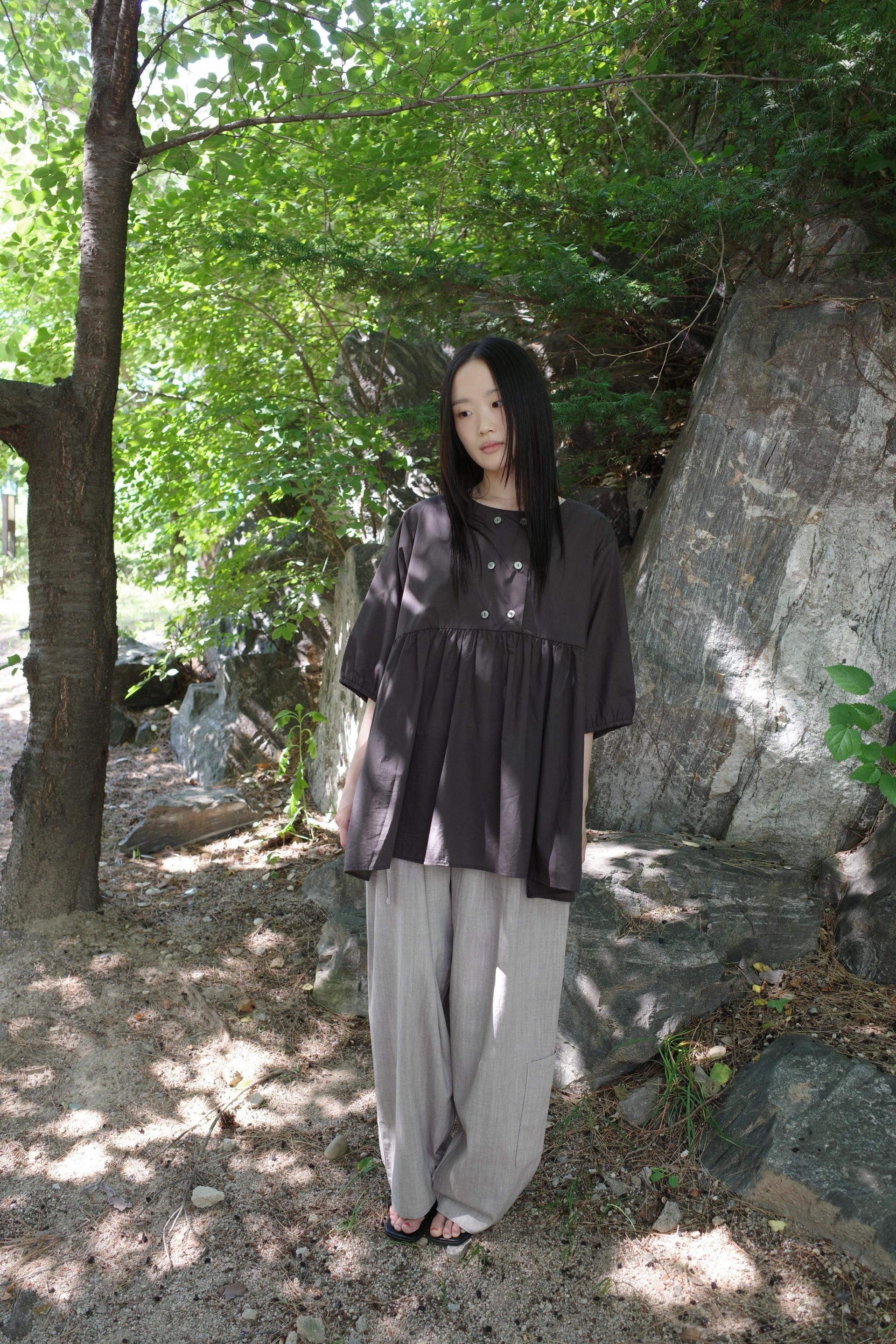 Summer Shirring Blouse / Charcoal
