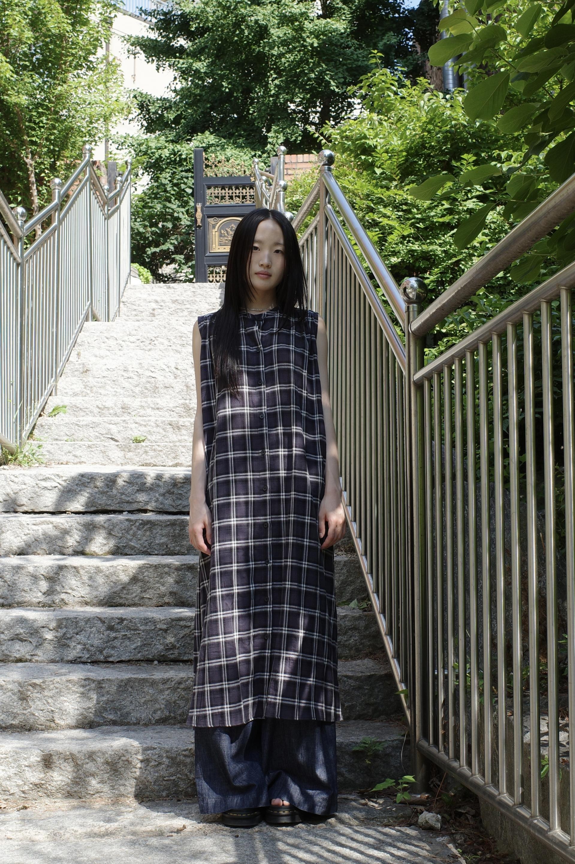 Check Sleeveless Dress / Dark Navy