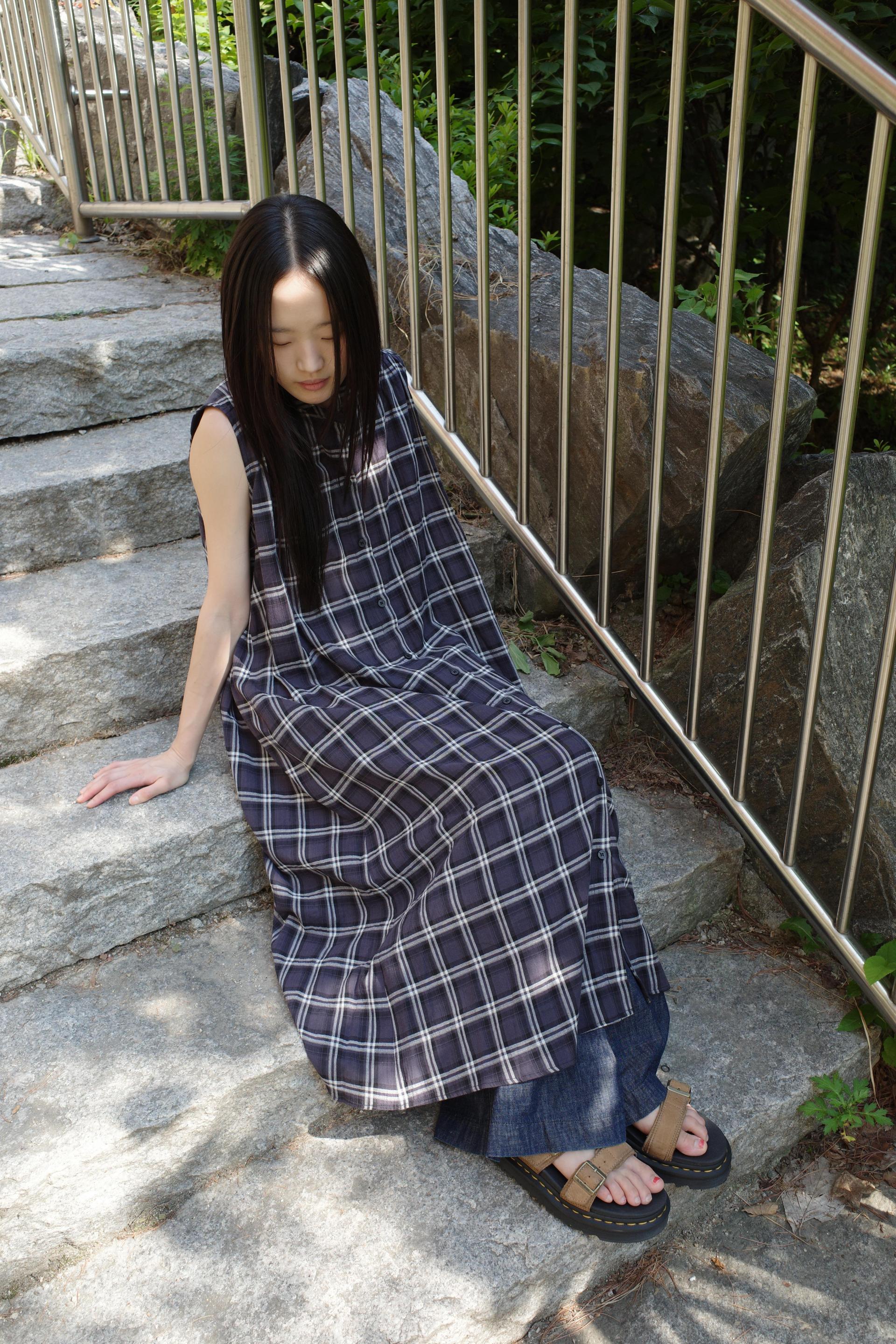 Check Sleeveless Dress / Dark Navy