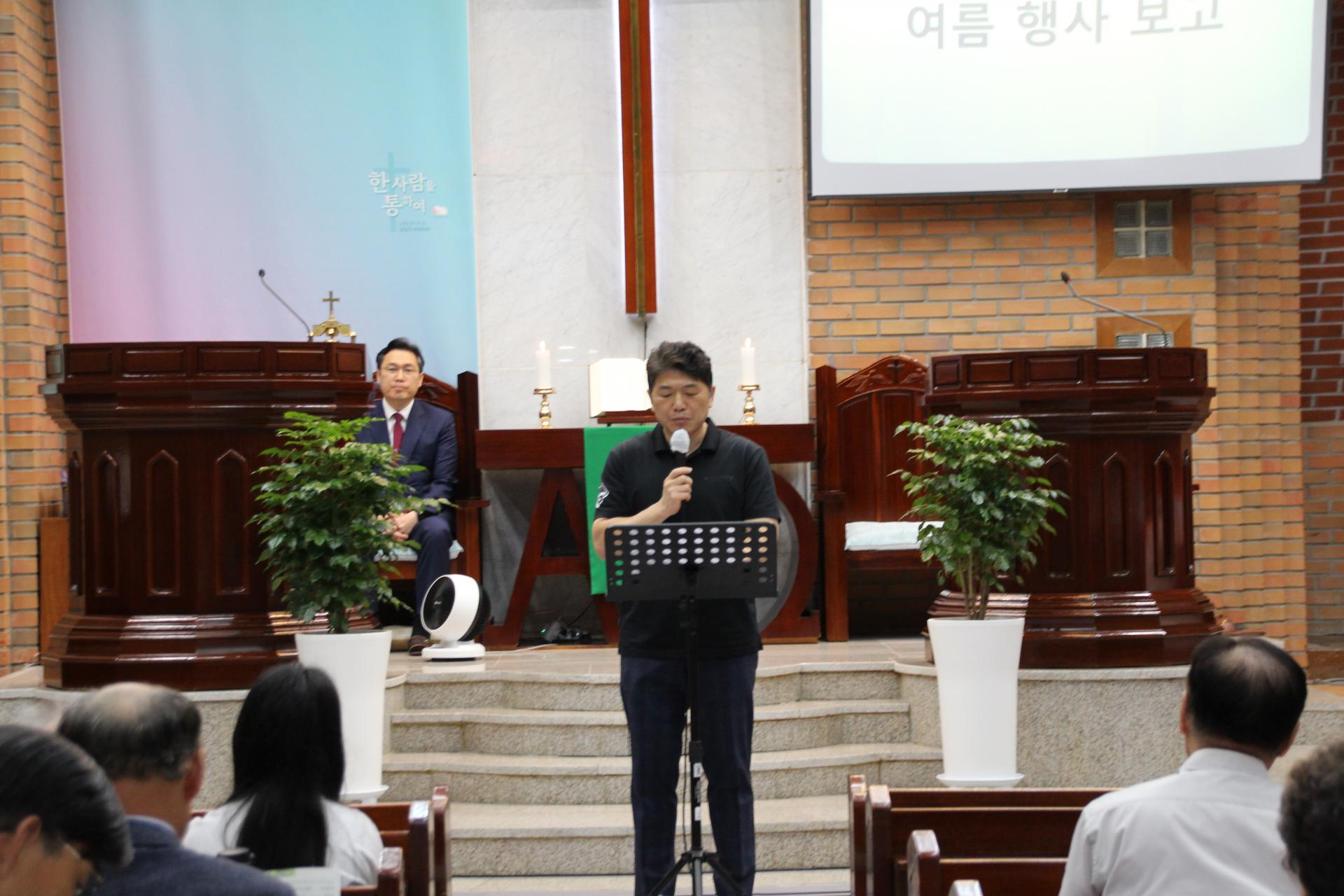 f6496be2012fe.jpg