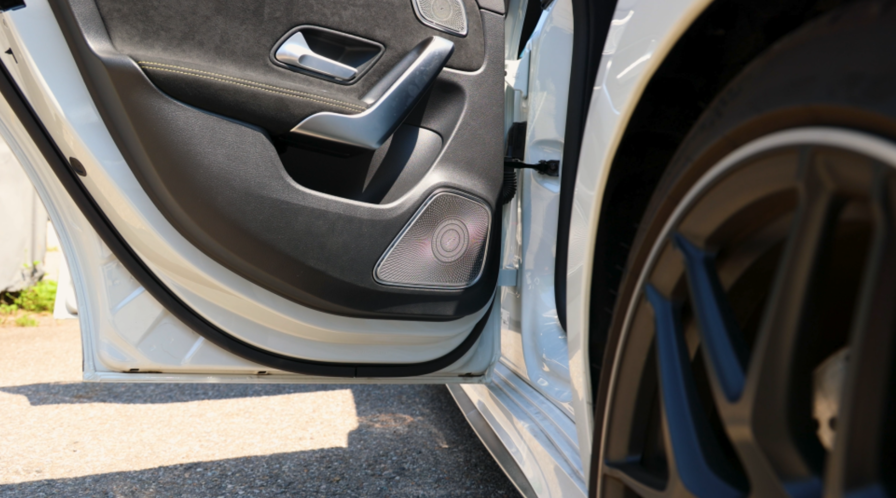 CLA45 AMG 부메스터 커버 뒤 도어