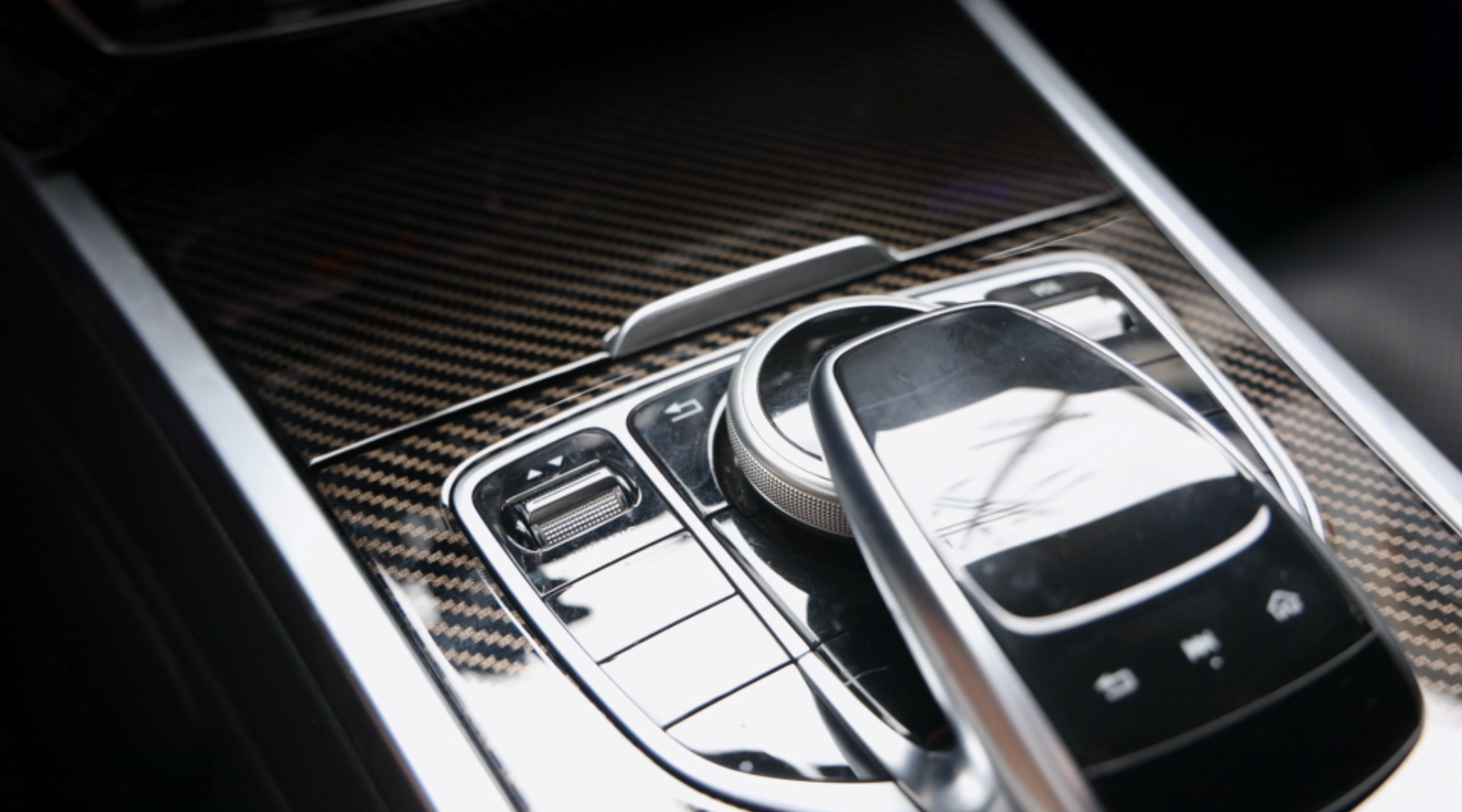 지바겐 카본 수전사