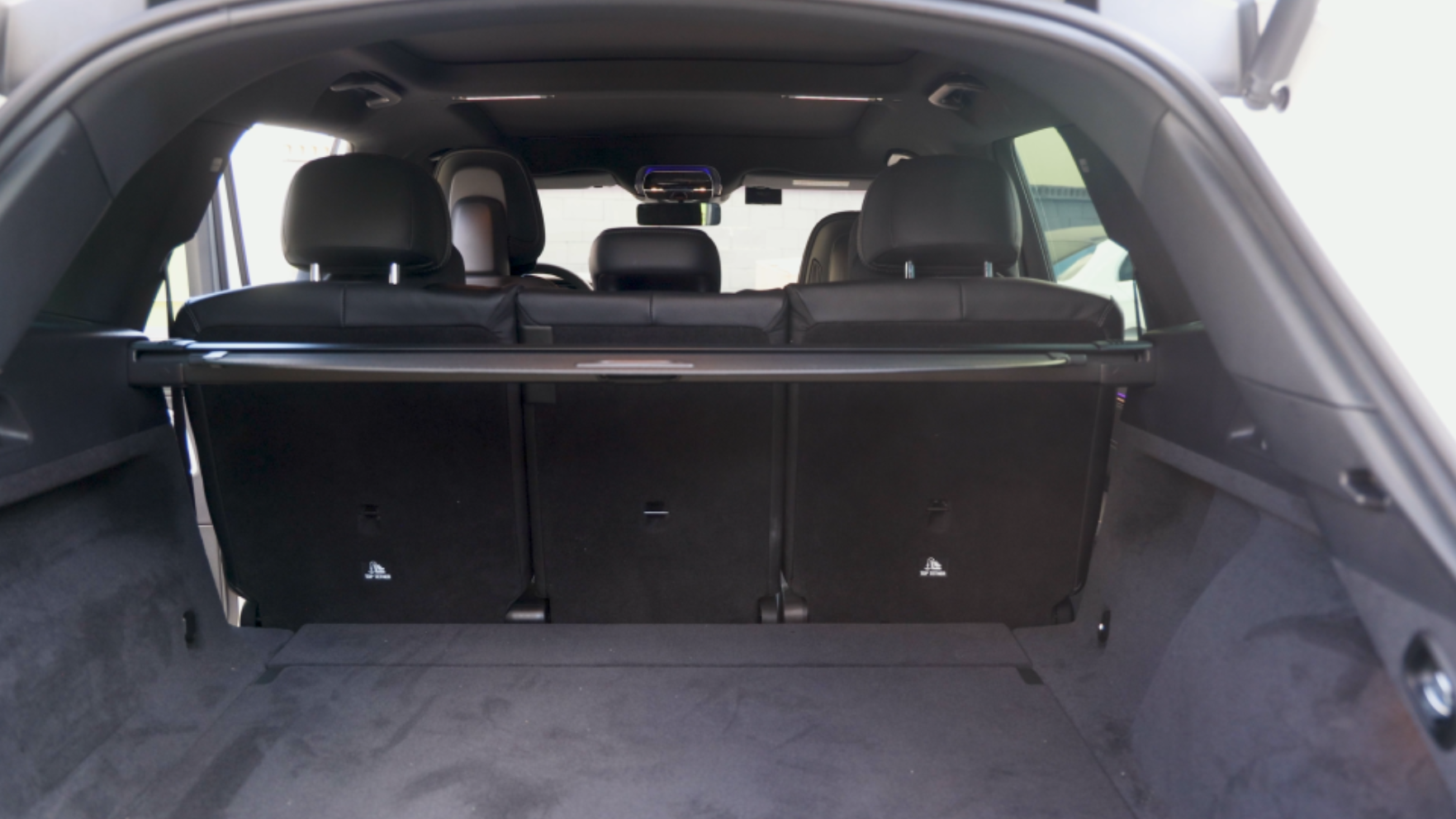 EQS SUV 2열 시트 후면
