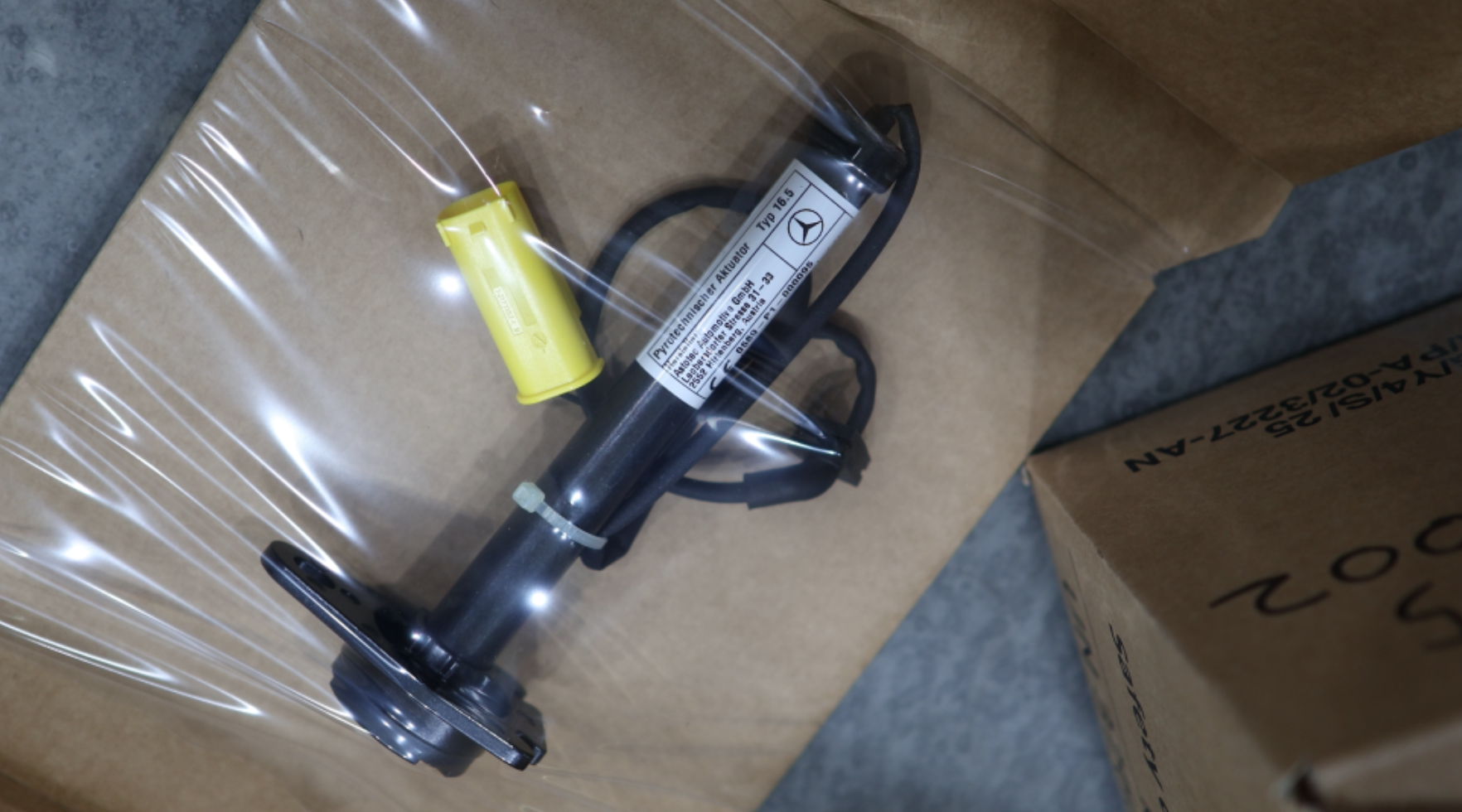 c클래스 엑티브 보닛 부품