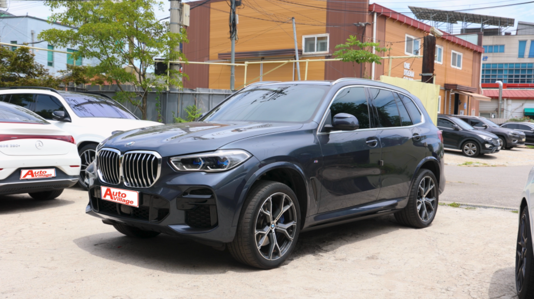 BMW X5 G05 전동 스텝 완료 전경