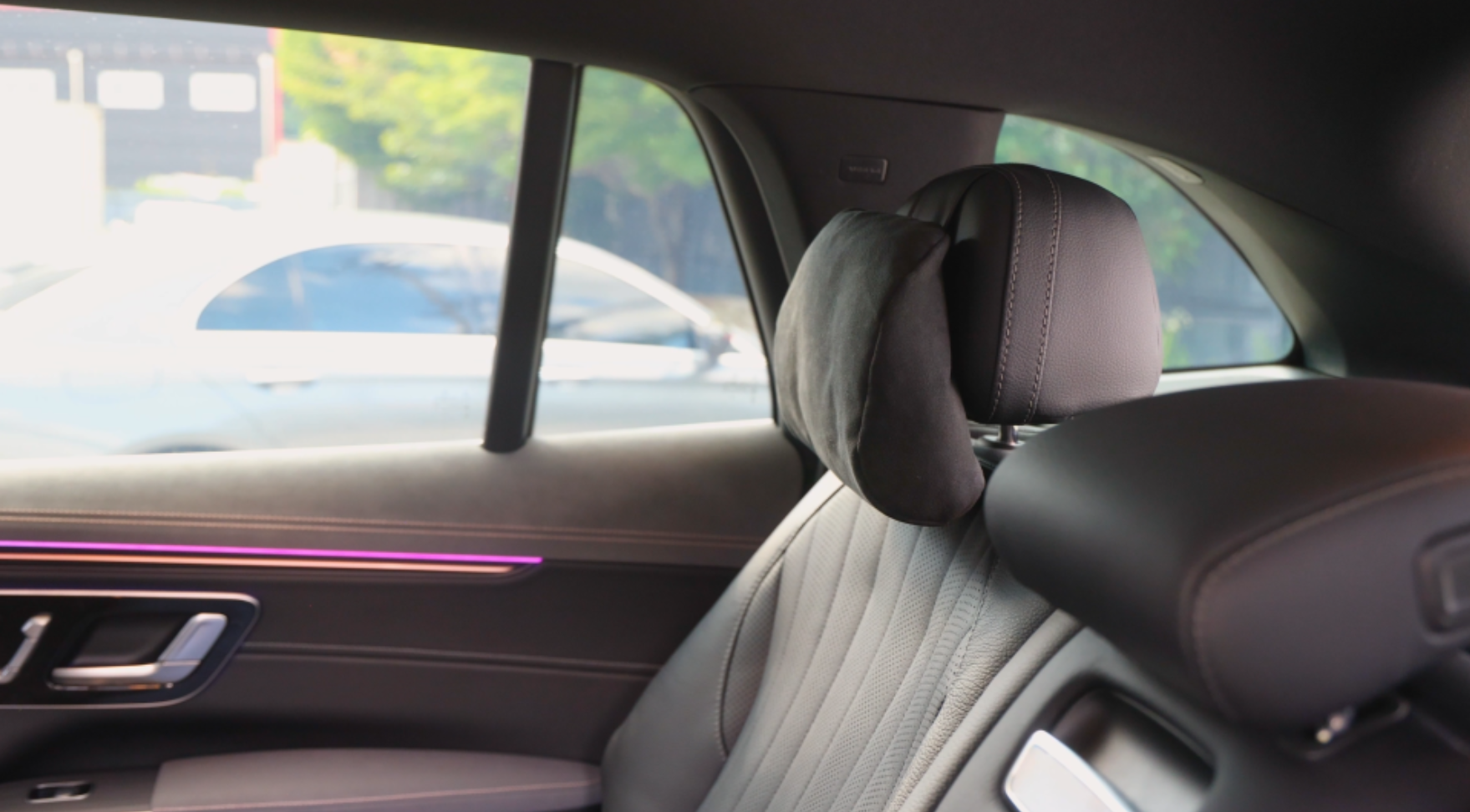 EQS SUV 헤드레스트 C필러