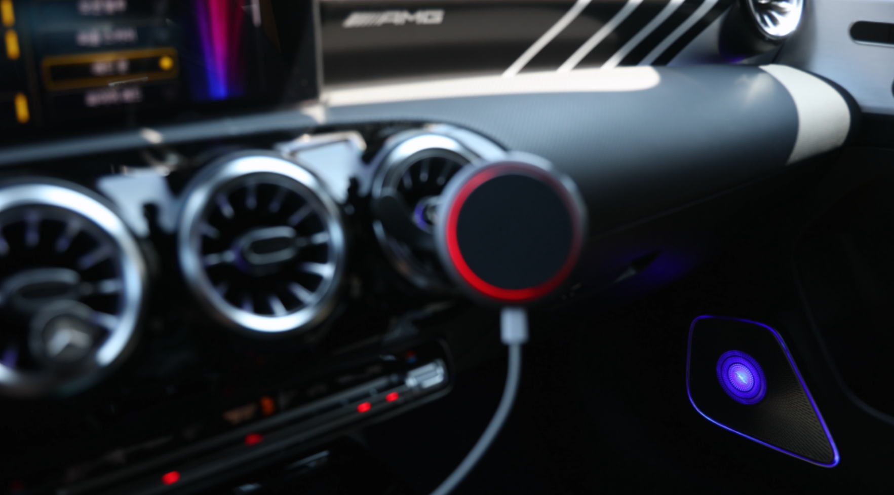 CLA45 AMG 미드레인지 부메스터 커버 컬러 변경 시연