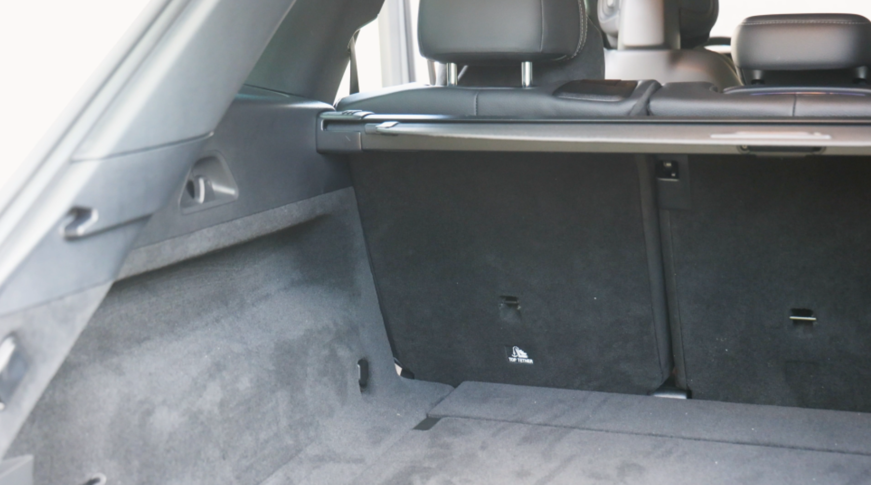 EQS SUV 작업 전 등받이