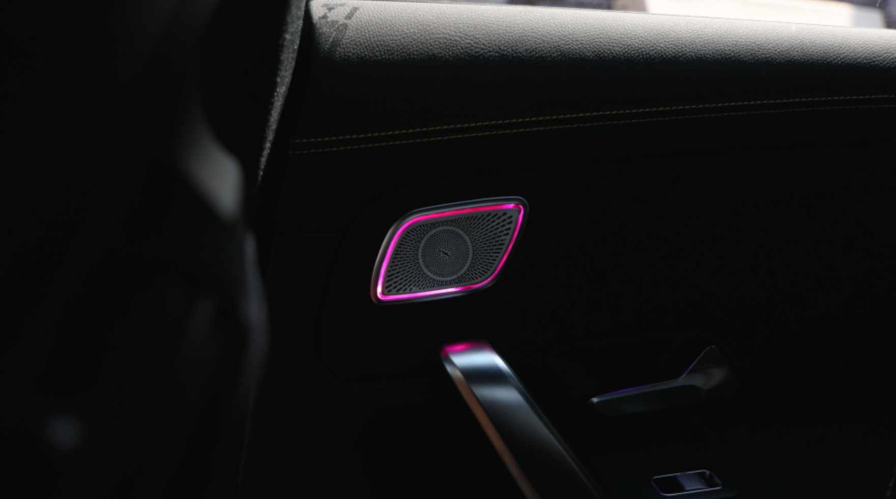 CLA45 AMG 트위터 부메스터 커버 엠비언트 시연