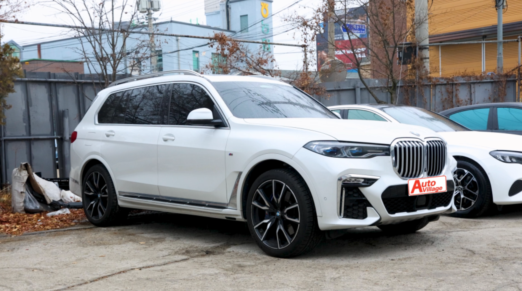 BMW X7 고정형 사이드 스텝 장착 상태 확인, 전동 사이드 스텝 교체 전 기본 구조