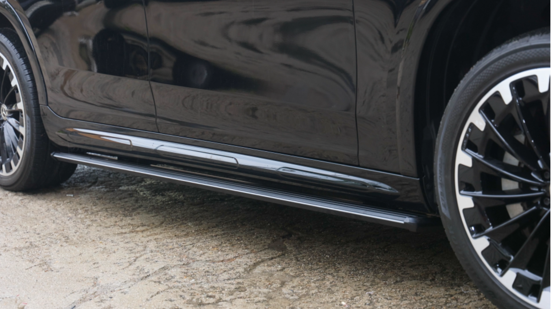 EQS SUV 발판 LED