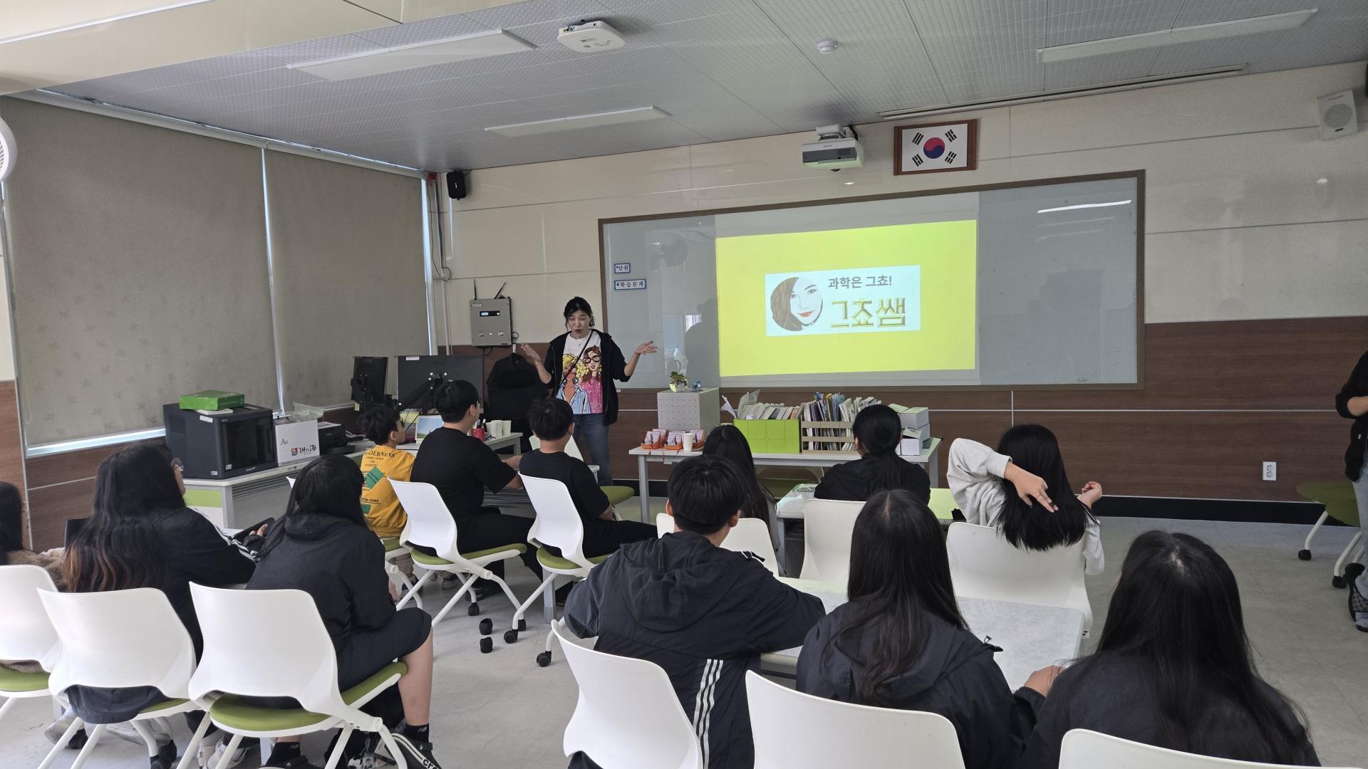 fc2ce9158a817.jpg