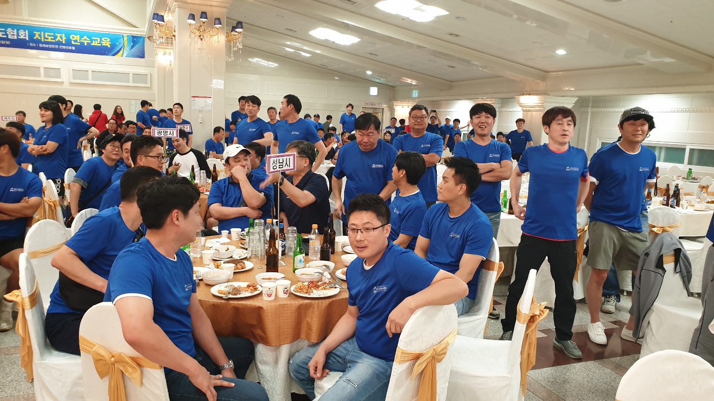 9606b3f528d2b.jpg