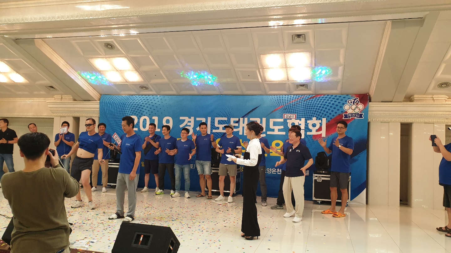 e8d05184f1cc6.jpg