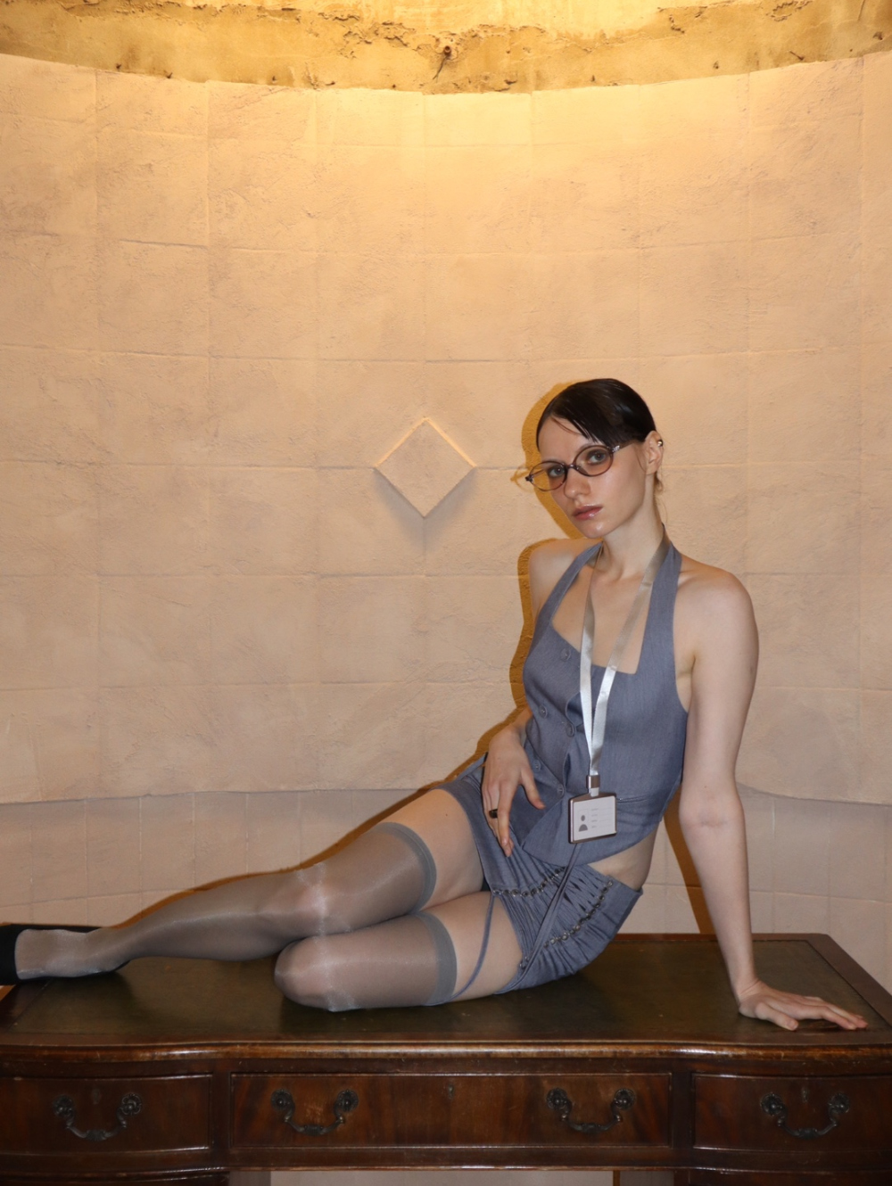 드레스 모델 착용 이미지-S1L14