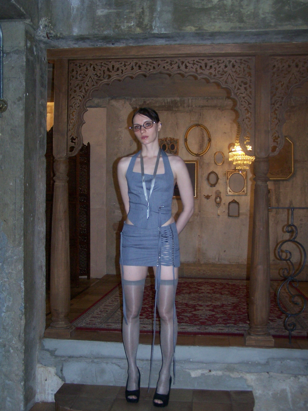 드레스 모델 착용 이미지-S1L10