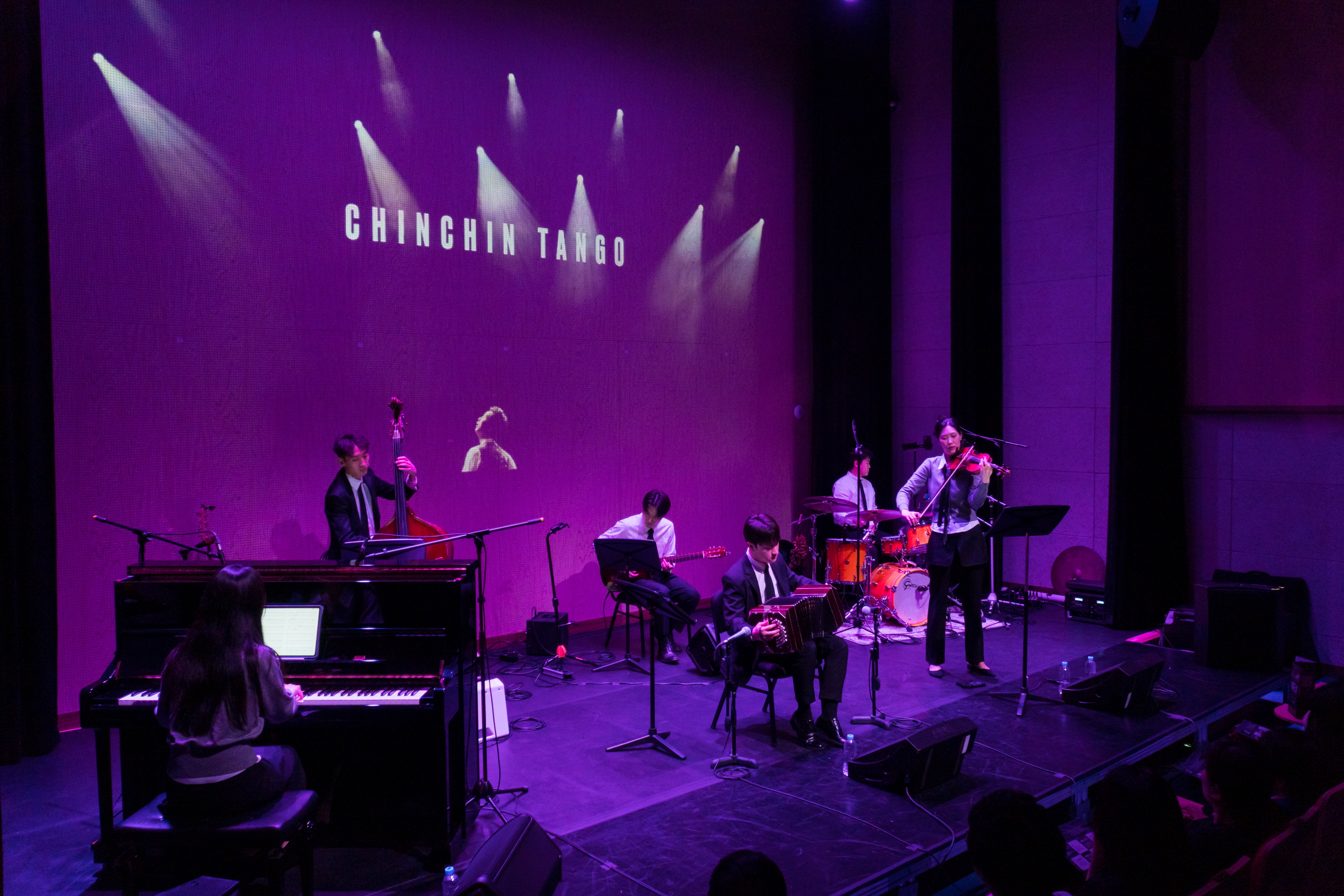 4월 <Tango del Mar(바다의 탱고)>