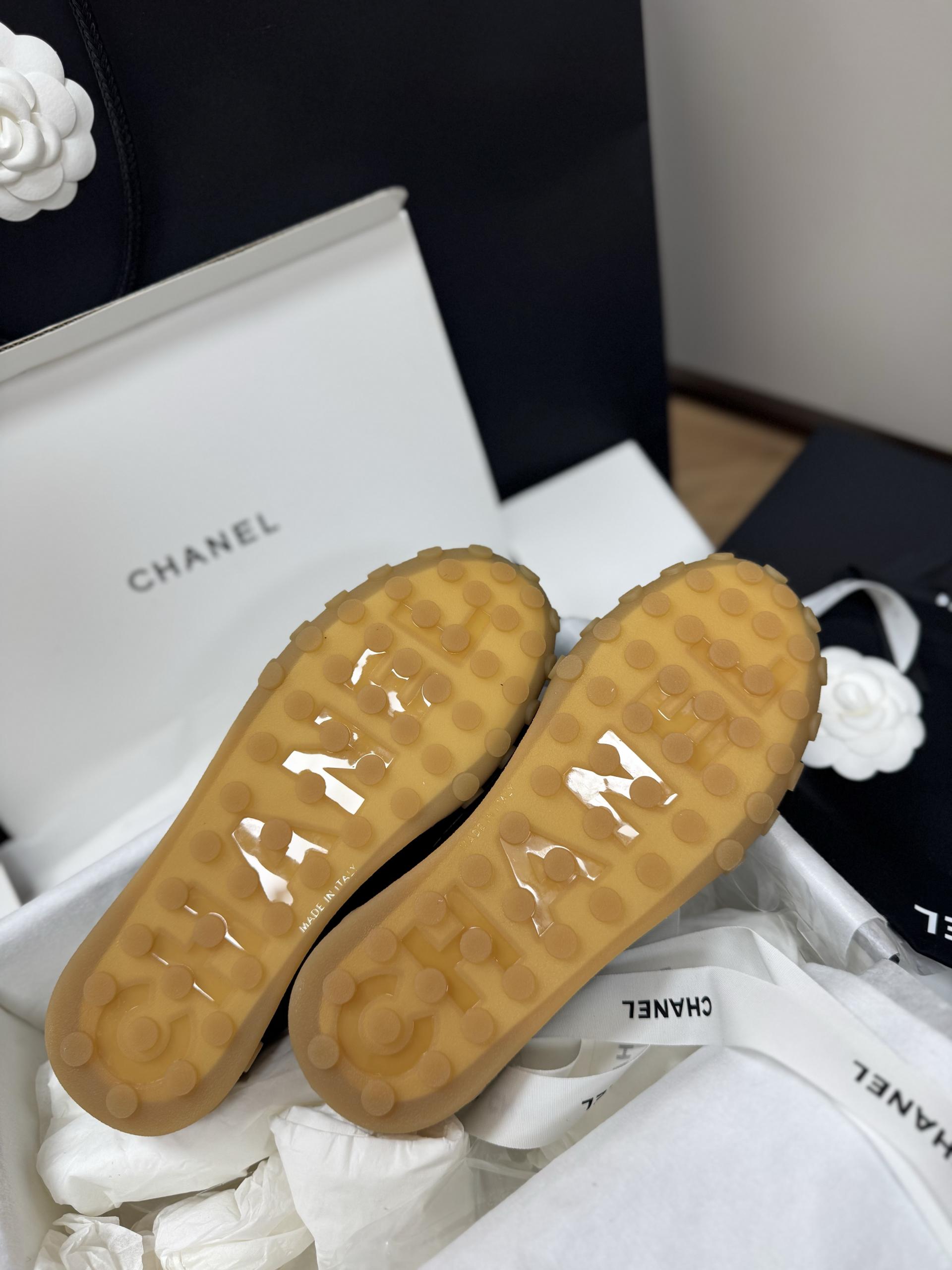 샤넬 26S CC로고 스웨이드