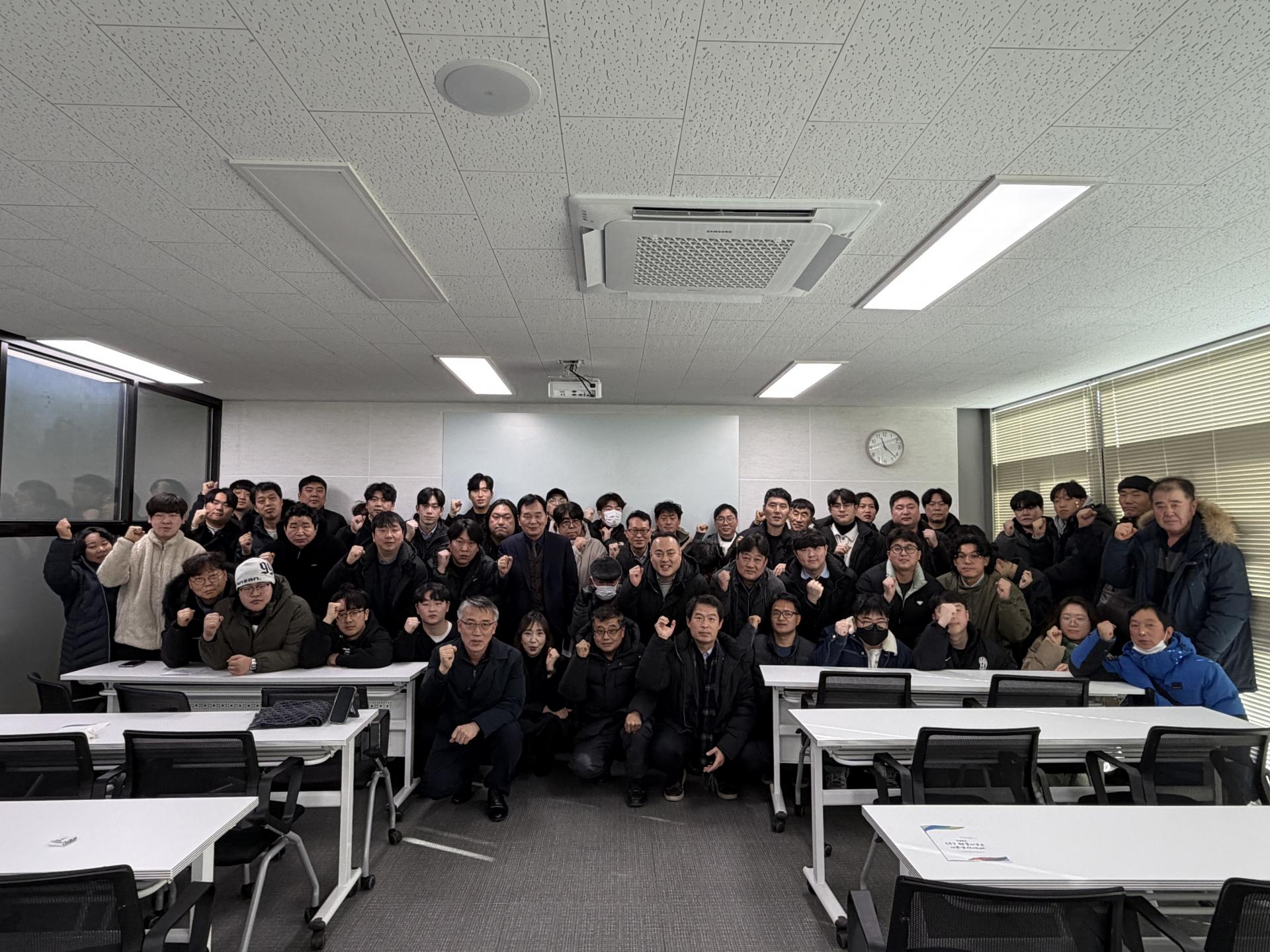 9ac08f973b930.jpg