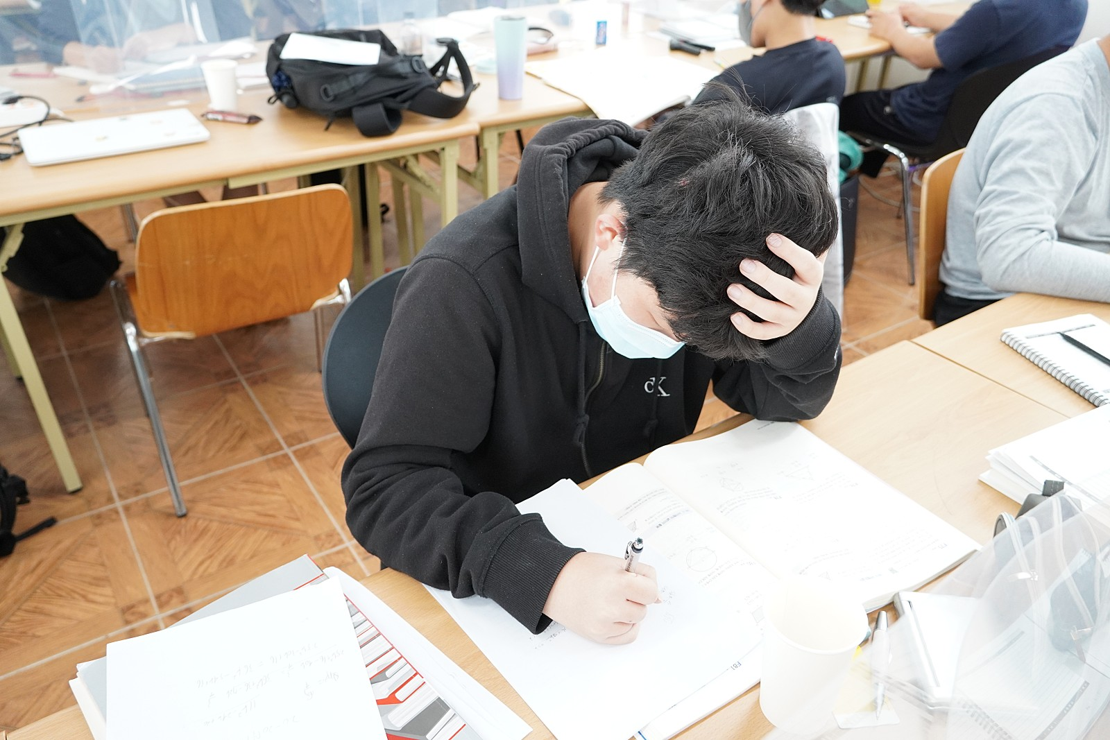 d8ef32936d9df.png