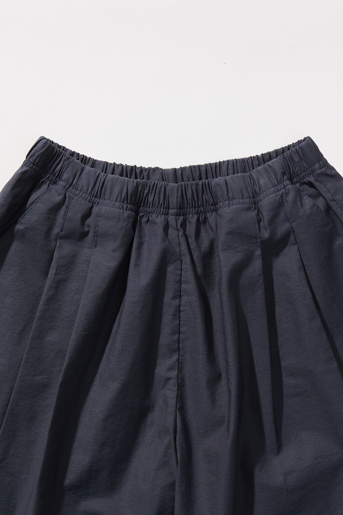 Cotton Blend Double Pleat Banding Shorts _ Deep Navy