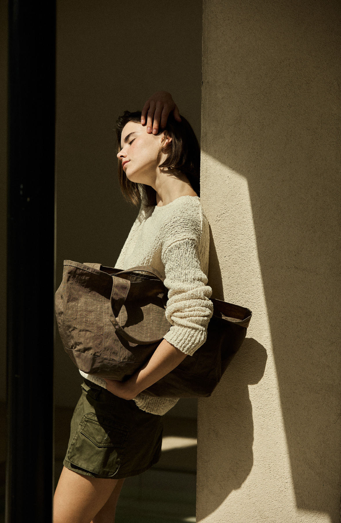 Lightweight Daily Tote Bag _ Deep Bronze Brown
