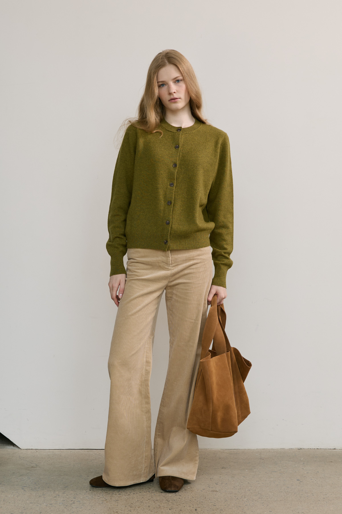 100% Merino Wool Basic Cardigan_Olive100% 메리노 울 베이직 가디건_올리브
