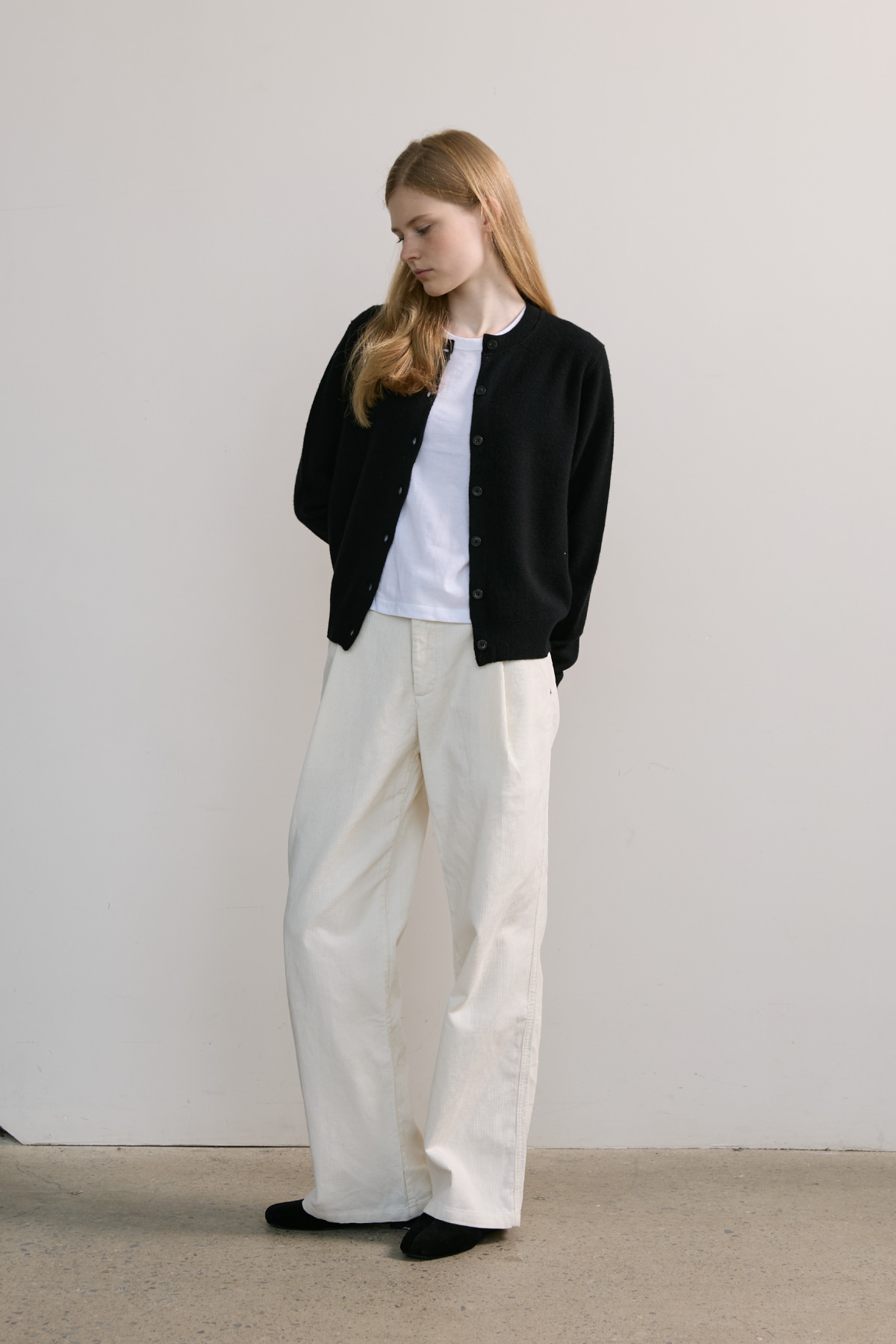 100%Merino Wool Basic Cardigan_Black100%메리노 울 베이직 가디건_블랙